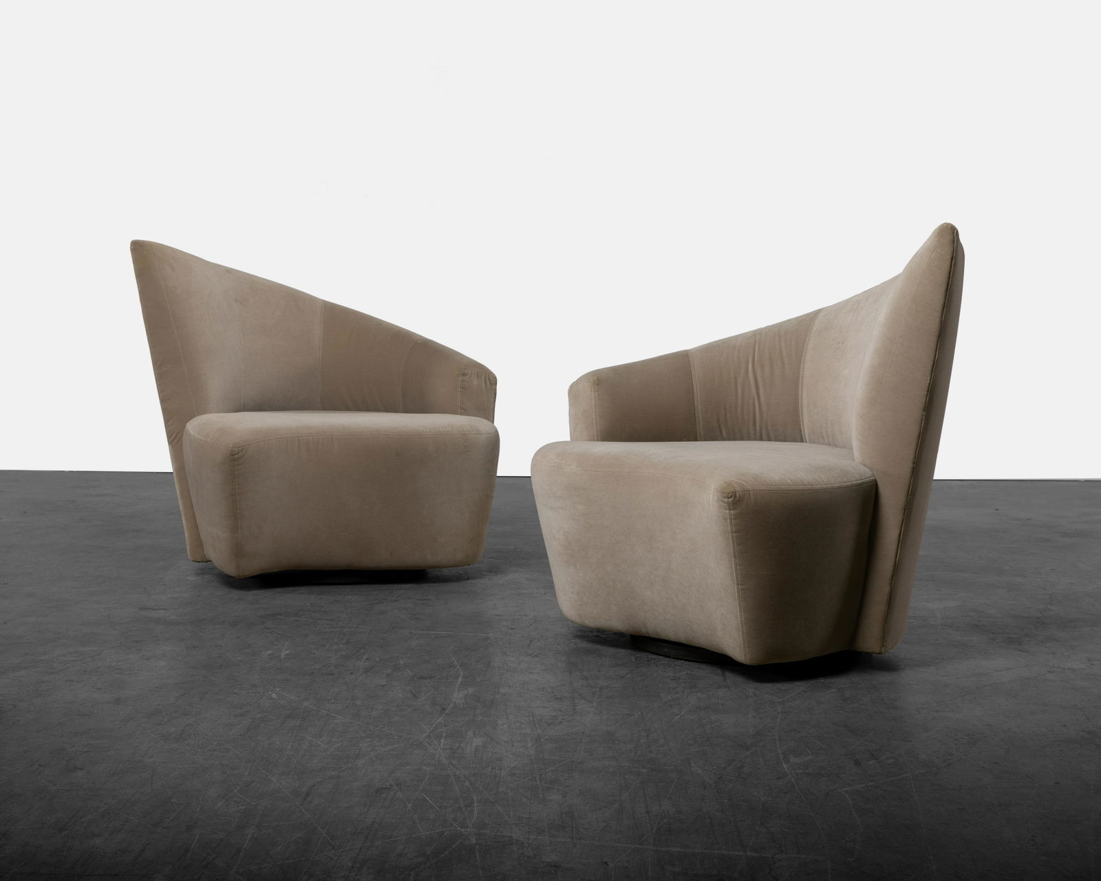 Vladimir Kagan - Bilbao Swivel Chairs (1 of 4)