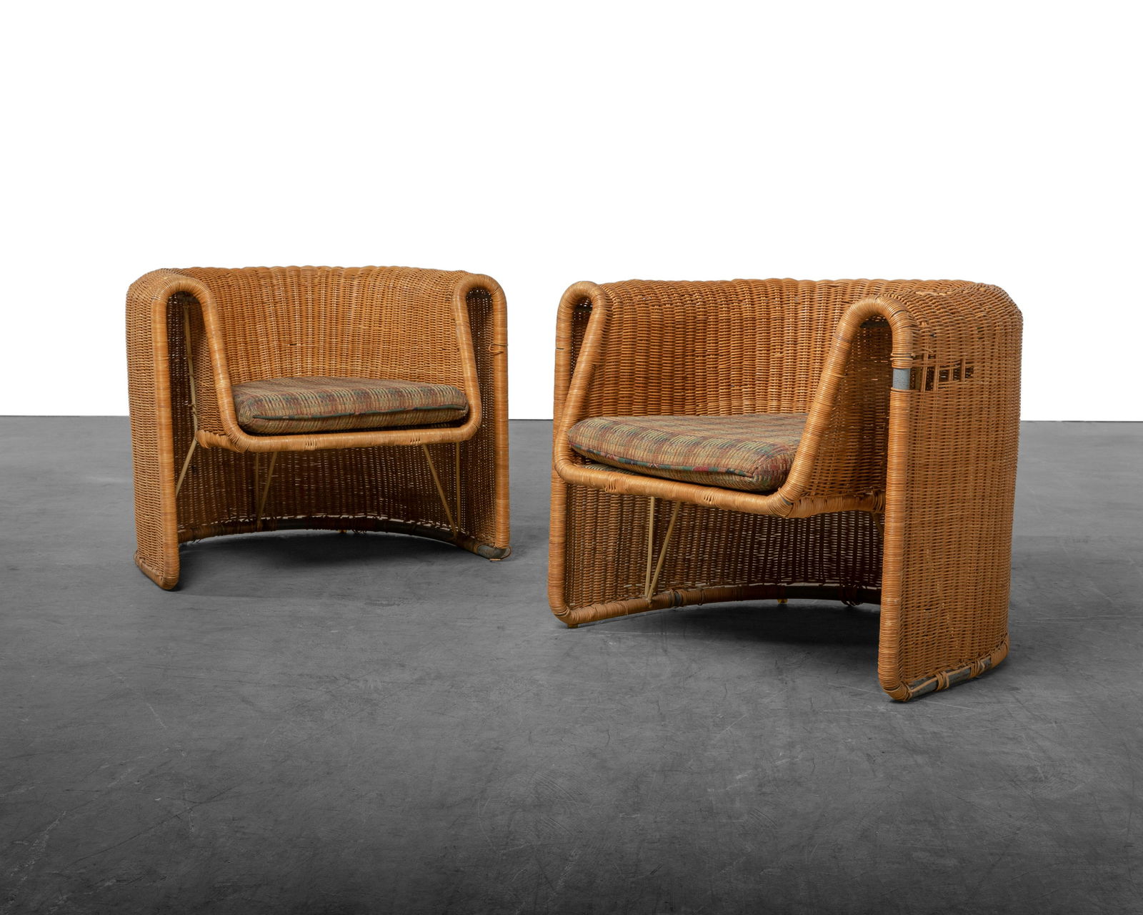 Eero Aarnio Attributed - Wicker Lounge Chairs (1 of 5)