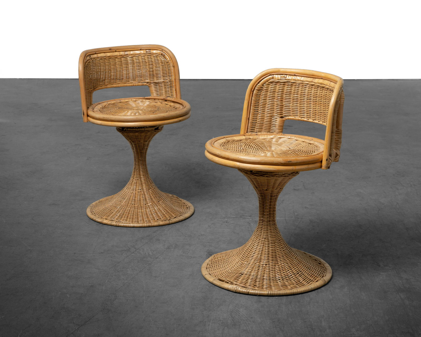 Wicker Swivel Stools (1 of 3)