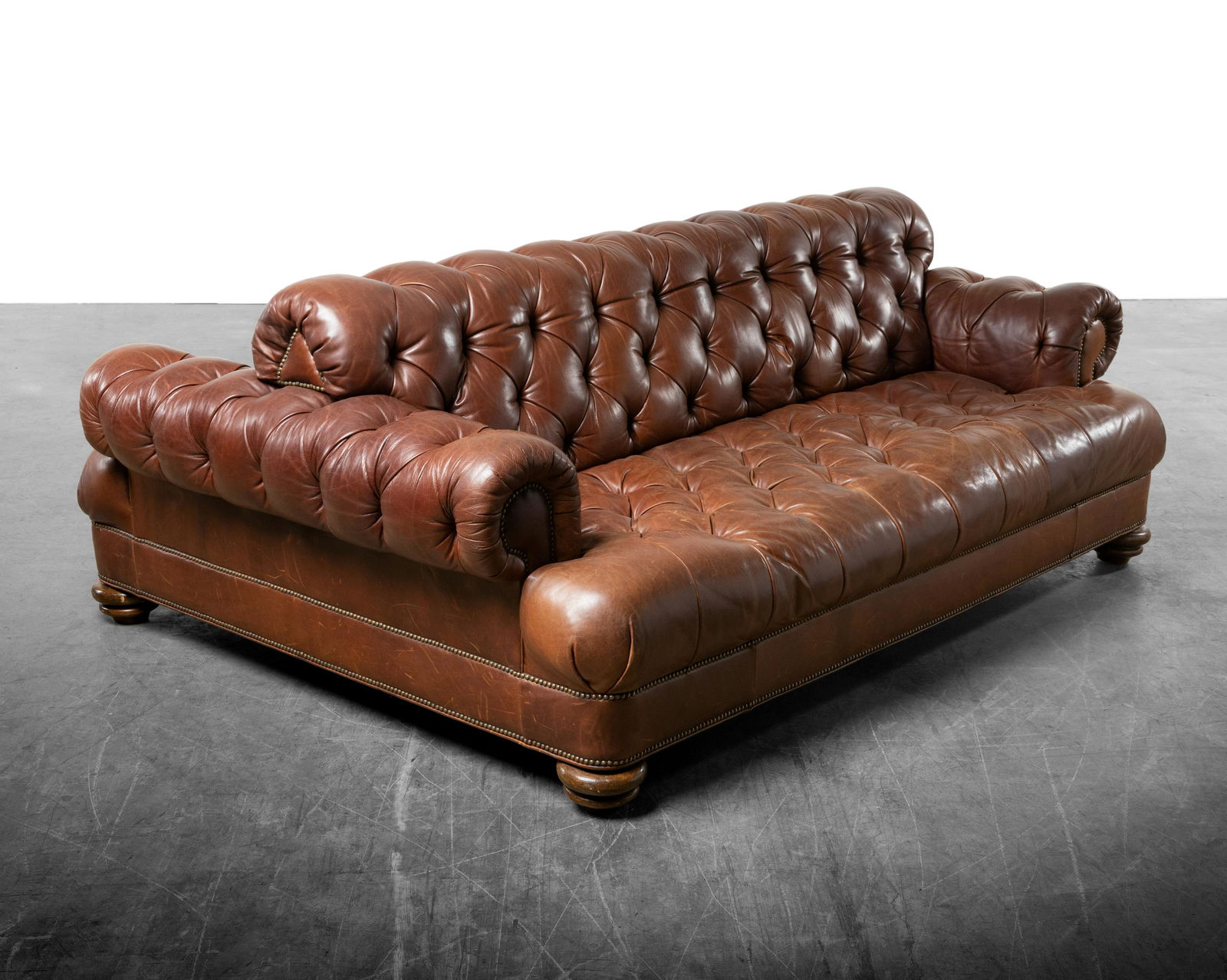 Leather Janus Chesterfield Sofa Jan 10 2021 Bartons Auction In Pa