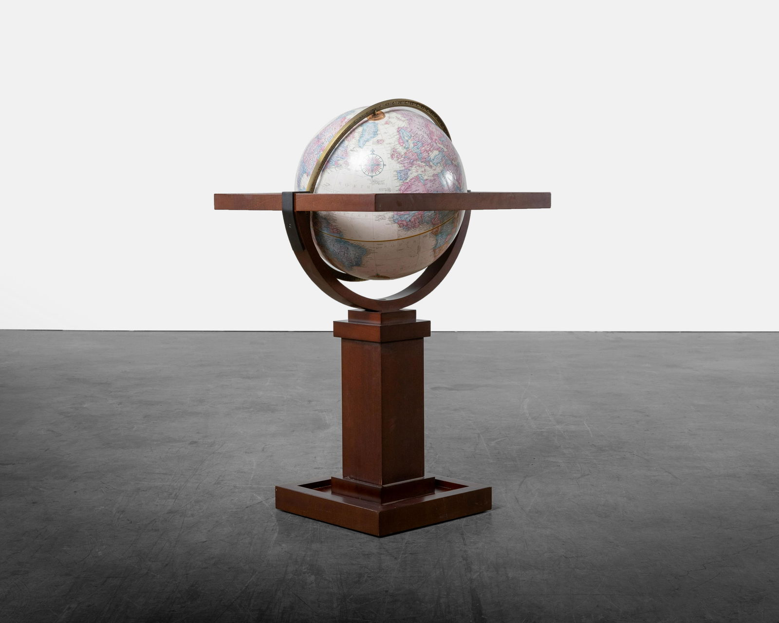 Frank Lloyd Wright - Globe (1 of 3)