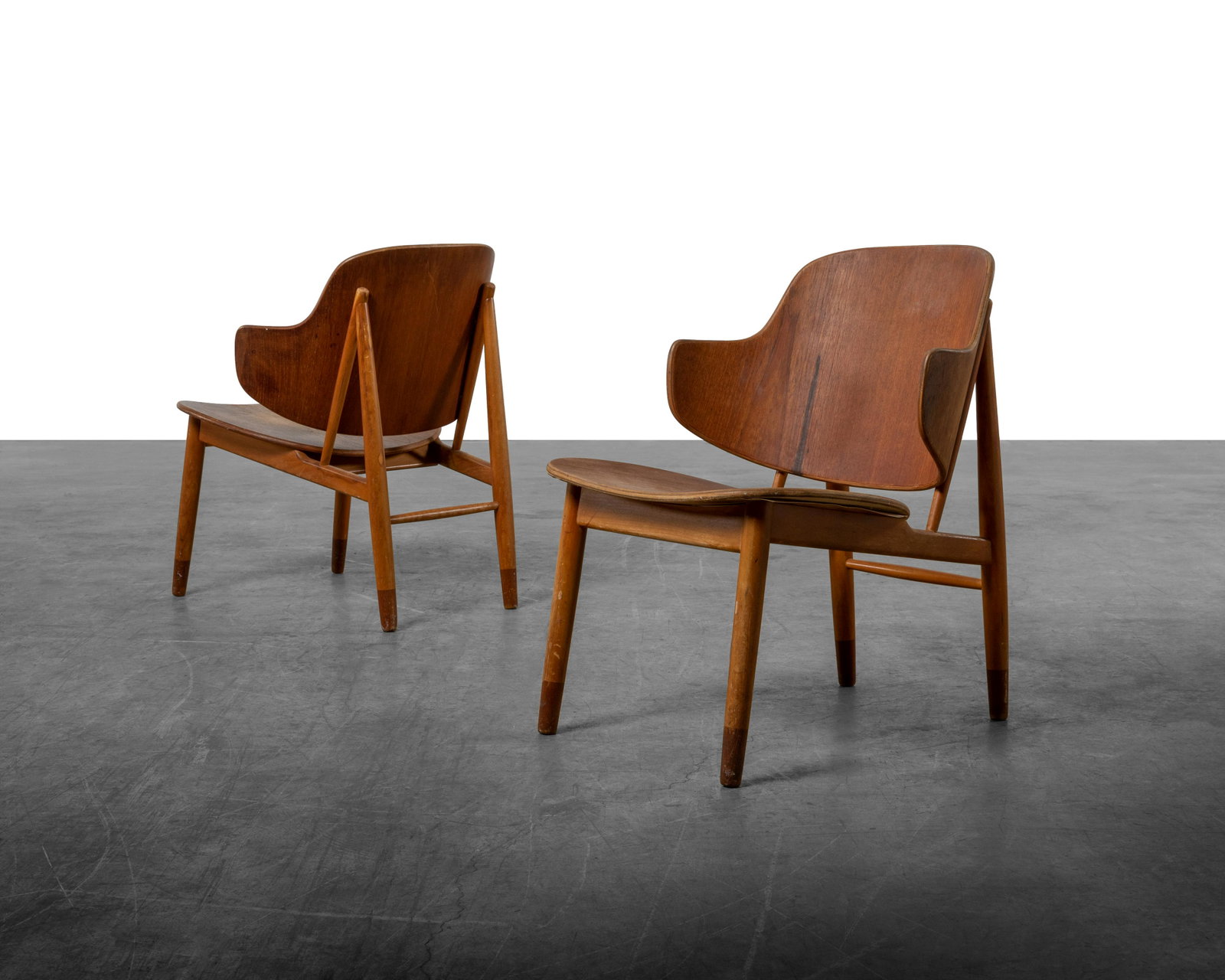 Kofod Larsen - Penguin Chairs: A pair of bentwood penguin chairs by Kofod Larsen. Dimensions : 28.5" x 22" x 24"