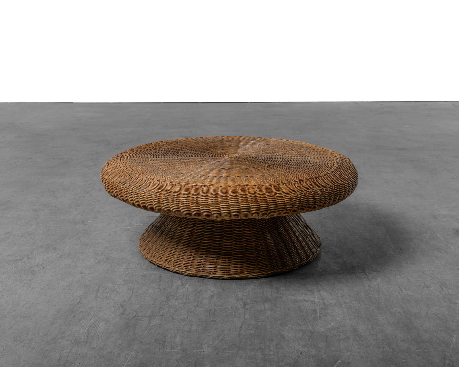 Wicker Tulip Coffee Table (1 of 2)