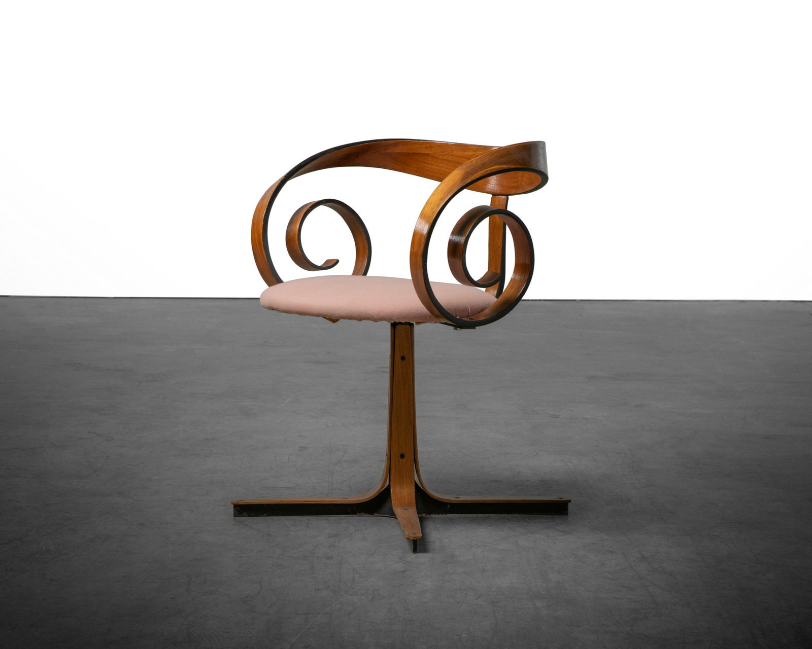 George Mulhauser - Sultana Chair: A George Mulhauser for Plycraft, "Sultana" chair. 27.5" x 24" x 20". All dimensions are in inches. Height x Width x Depth