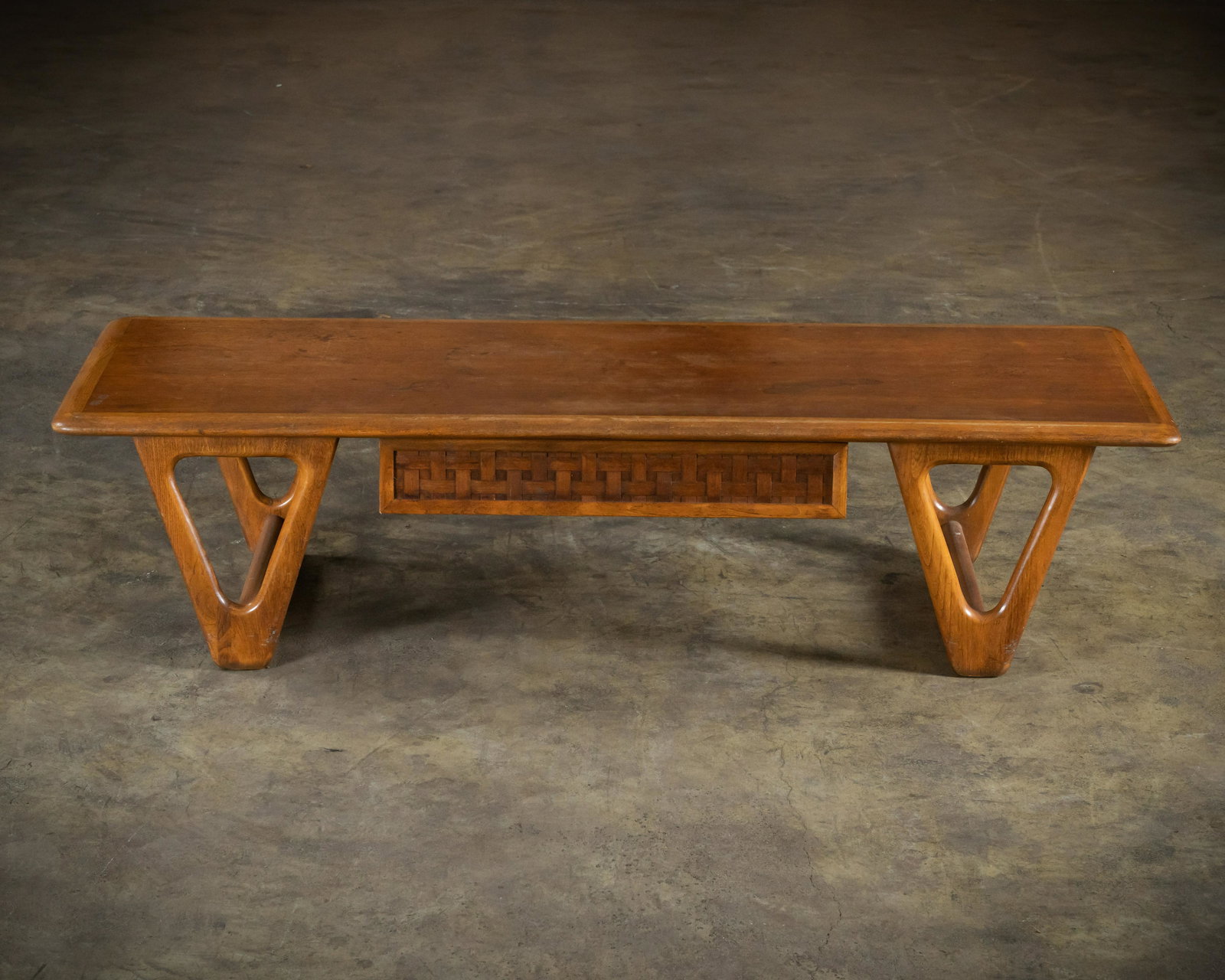 Lane - Coffee Table (1 of 3)