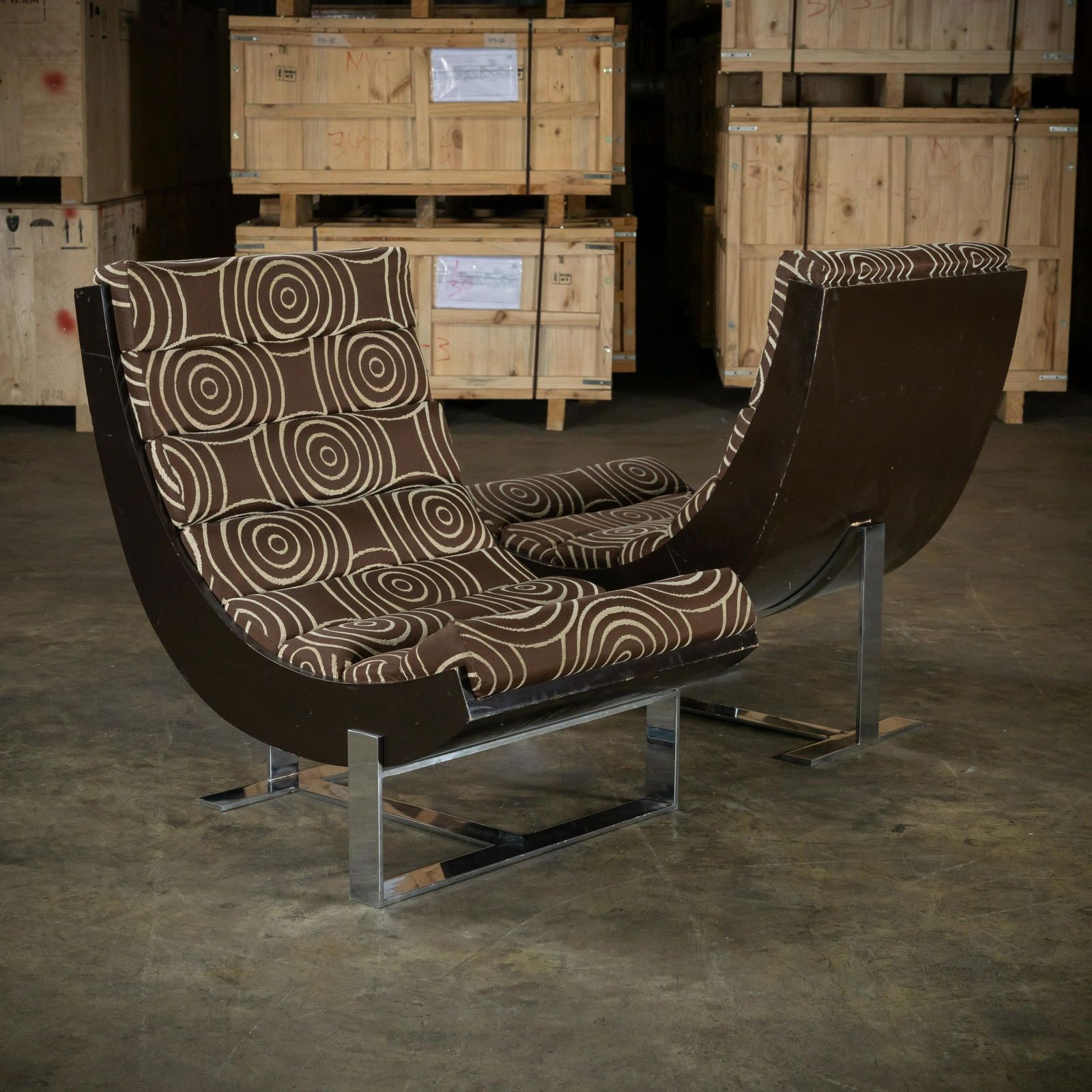 Large Scoop Lounge Chairs (1 of 4)