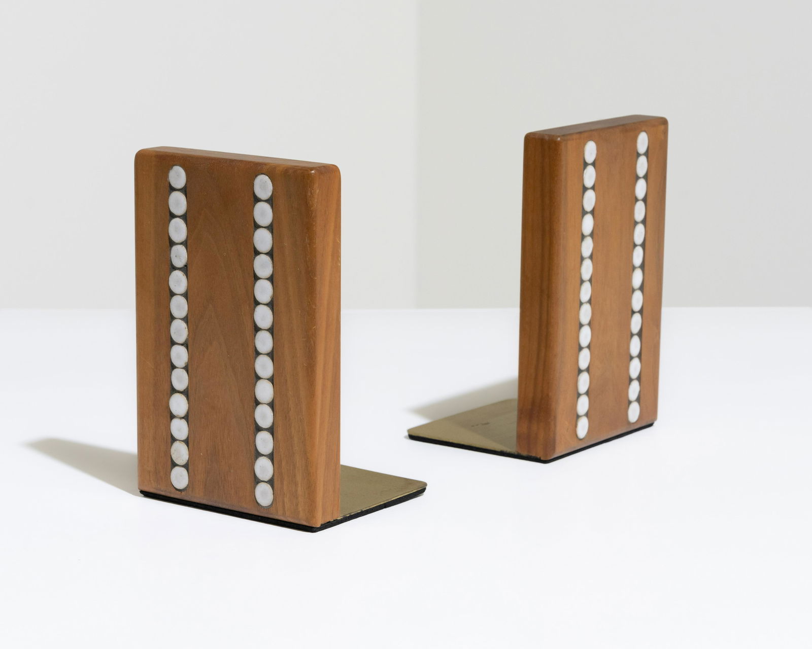 Jane & Gordon Martz - Bookends (1 of 3)