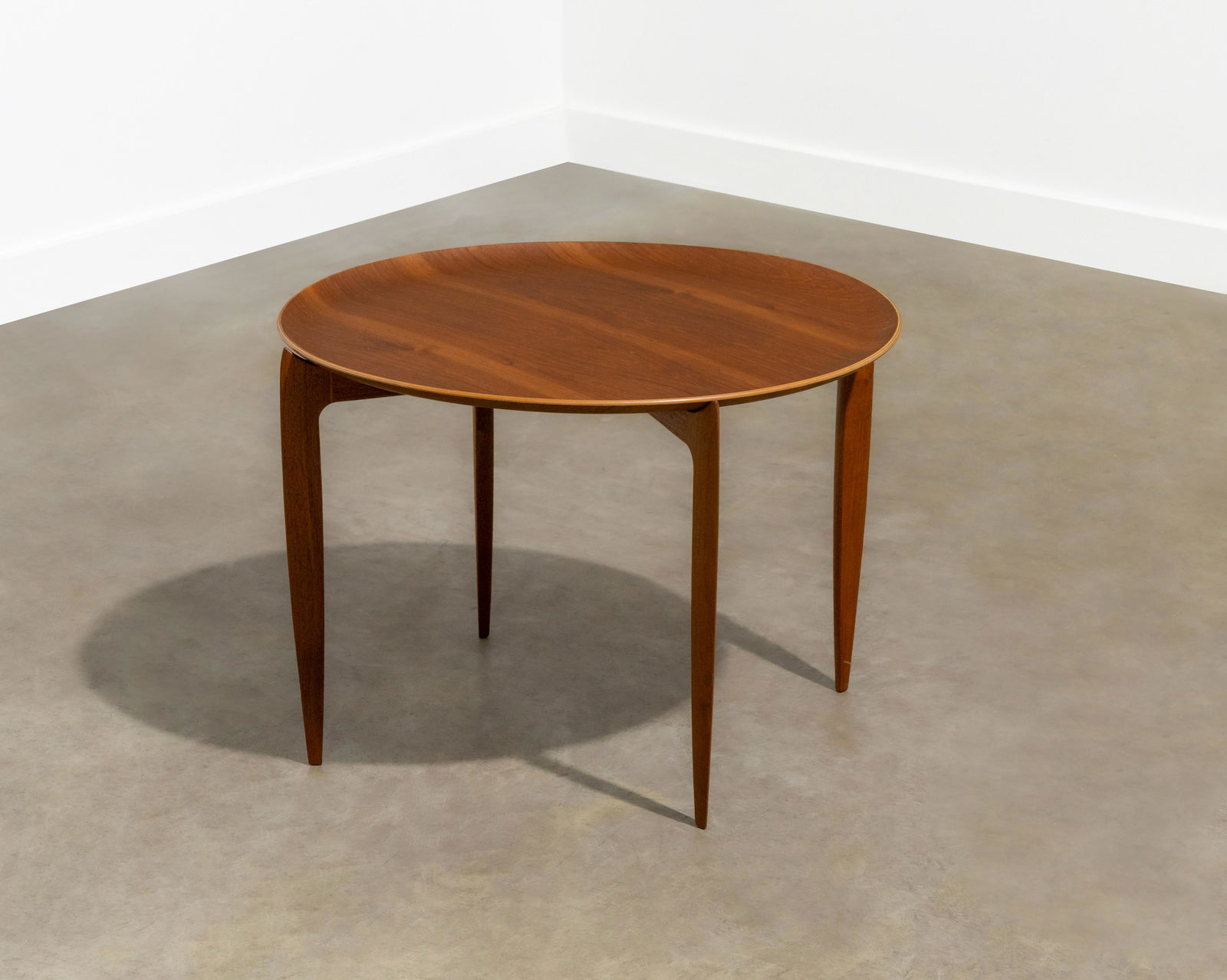 Willumsen & Engholm - Tray Table (1 of 6)
