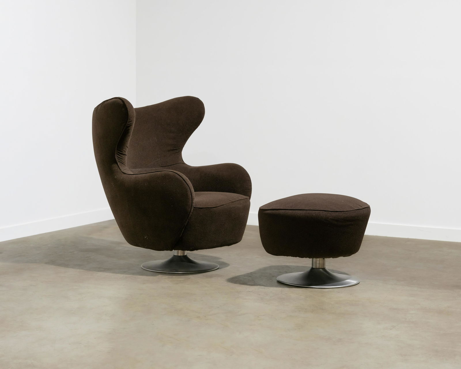 Vladimir Kagan - Lounge Chair & Ottoman (1 of 6)