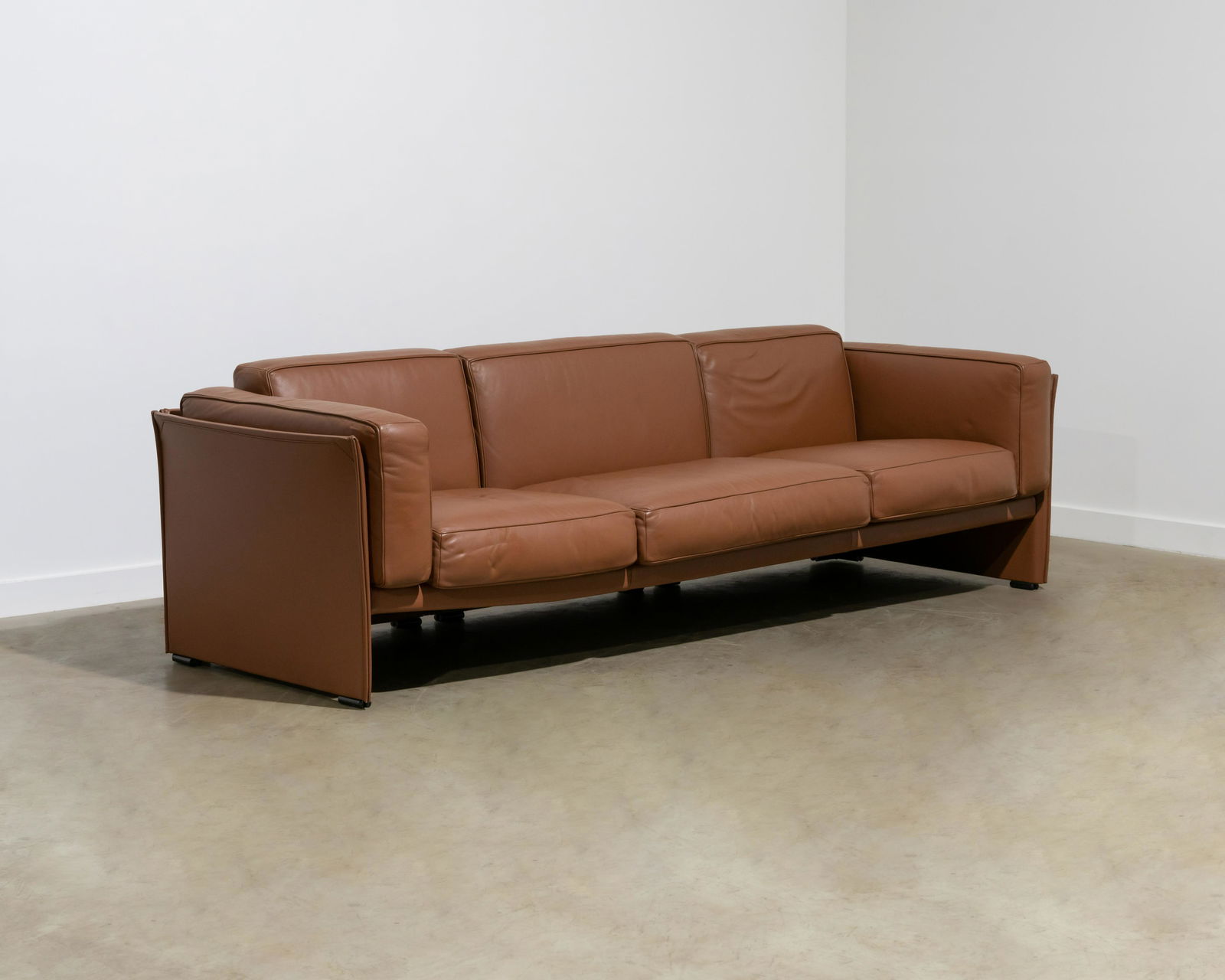 Mario Bellini - Duc Sofa (1 of 8)