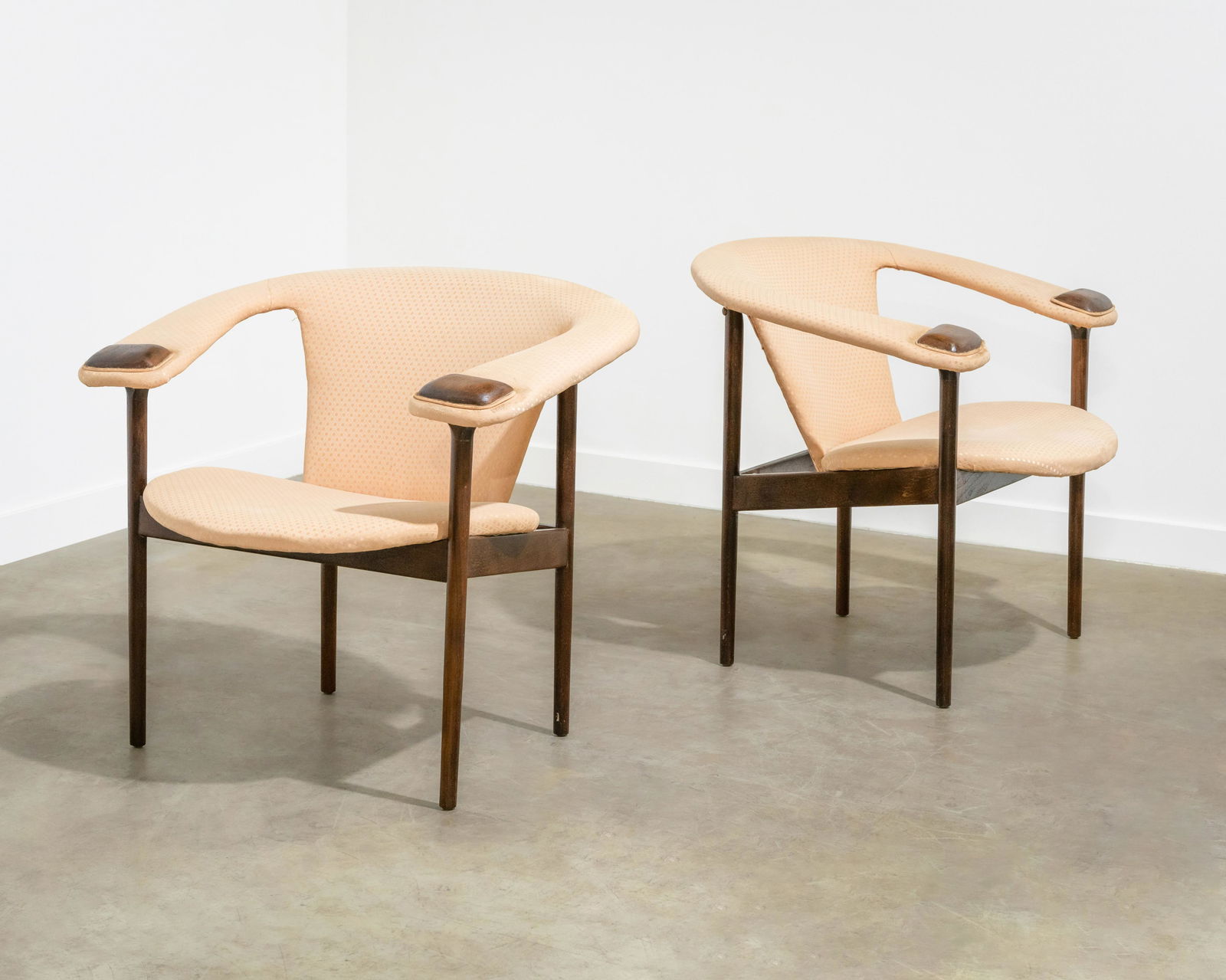 Adrian Pearsall - Armchairs (1 of 7)