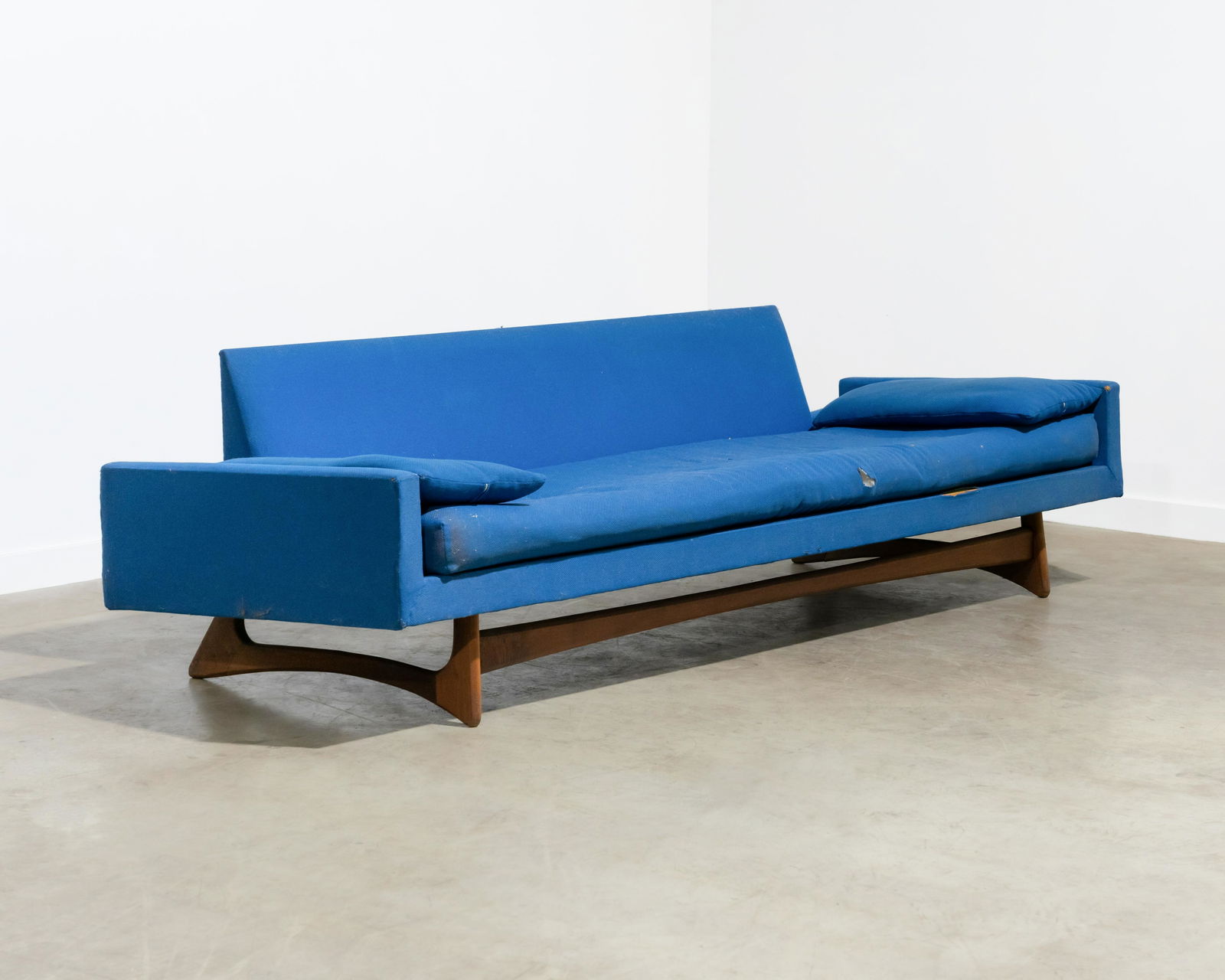 Adrian Pearsall (Attr.) - Gondola Sofa (1 of 4)