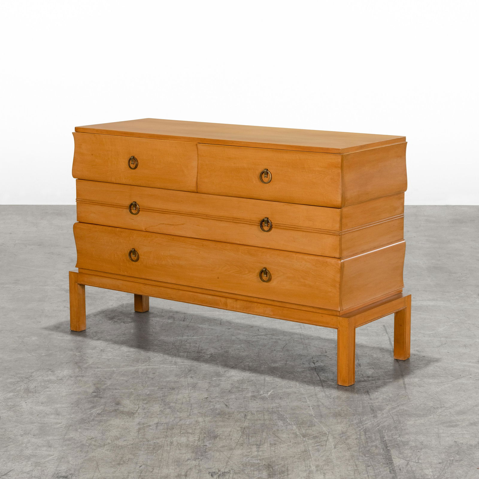 Tommi Parzinger - Low Chest (1 of 8)