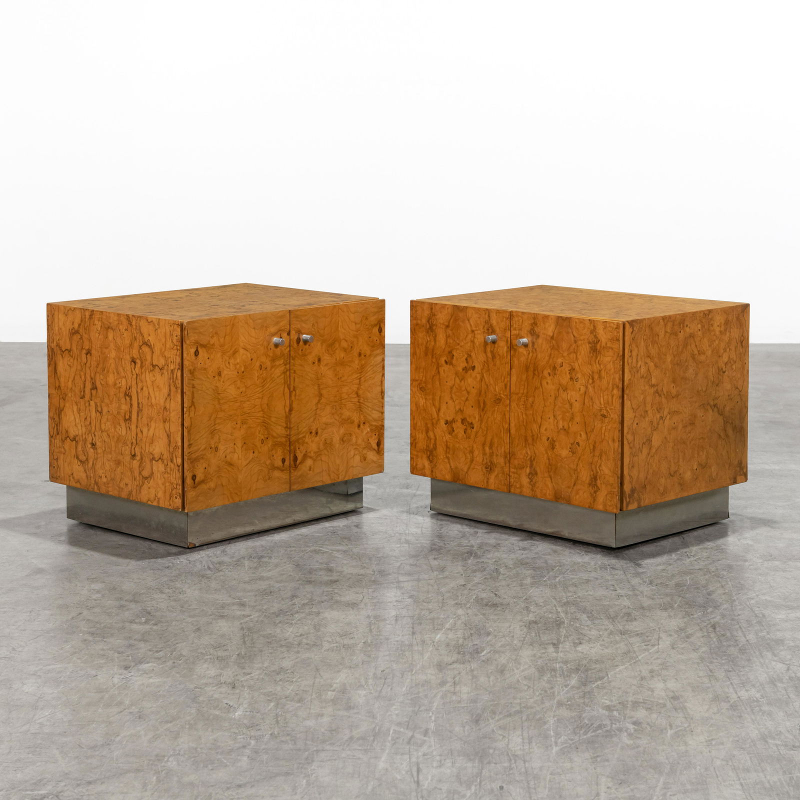 Milo Baughman - Burl Nightstands (1 of 12)