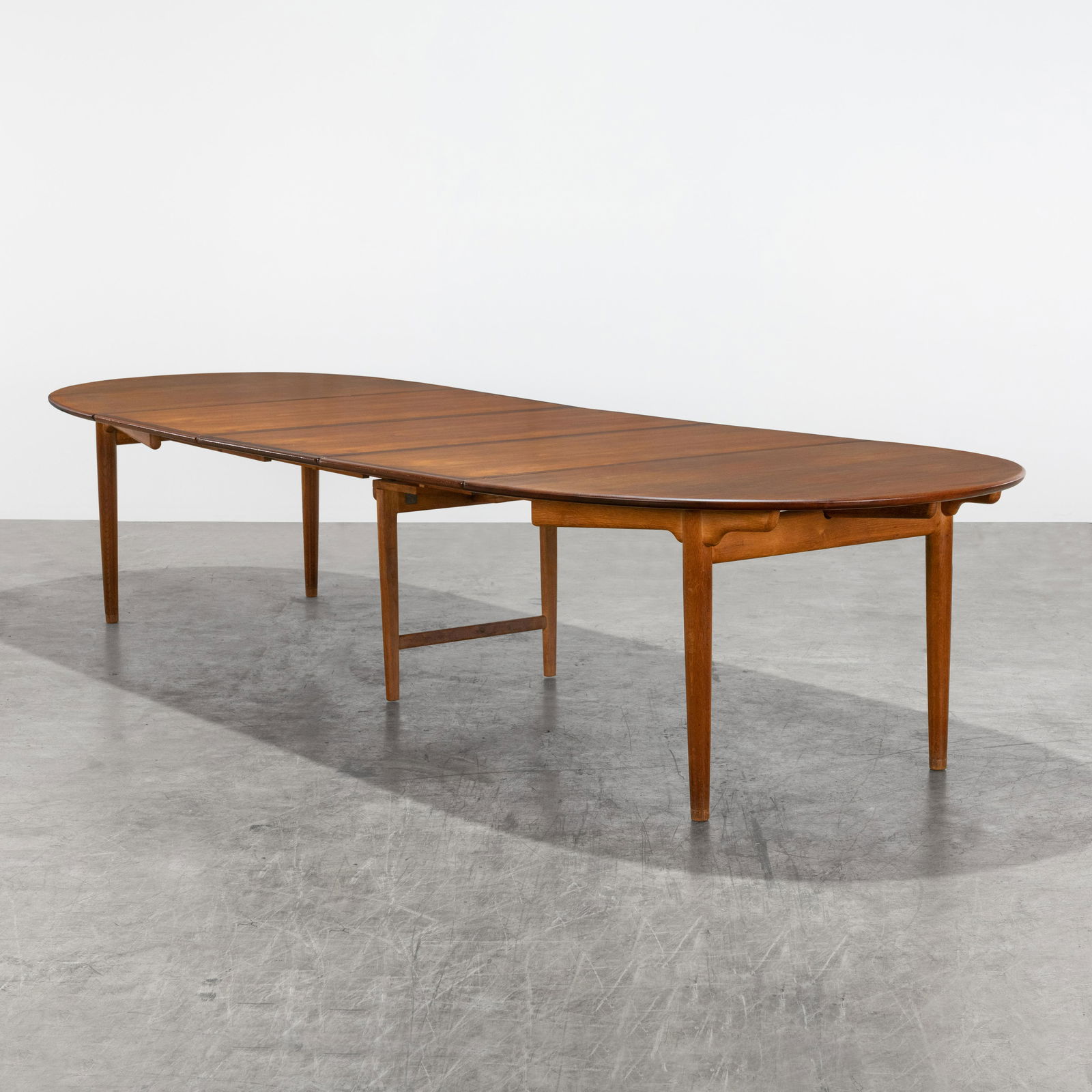 Hans Wegner - JH-567 Dining Table (1 of 16)