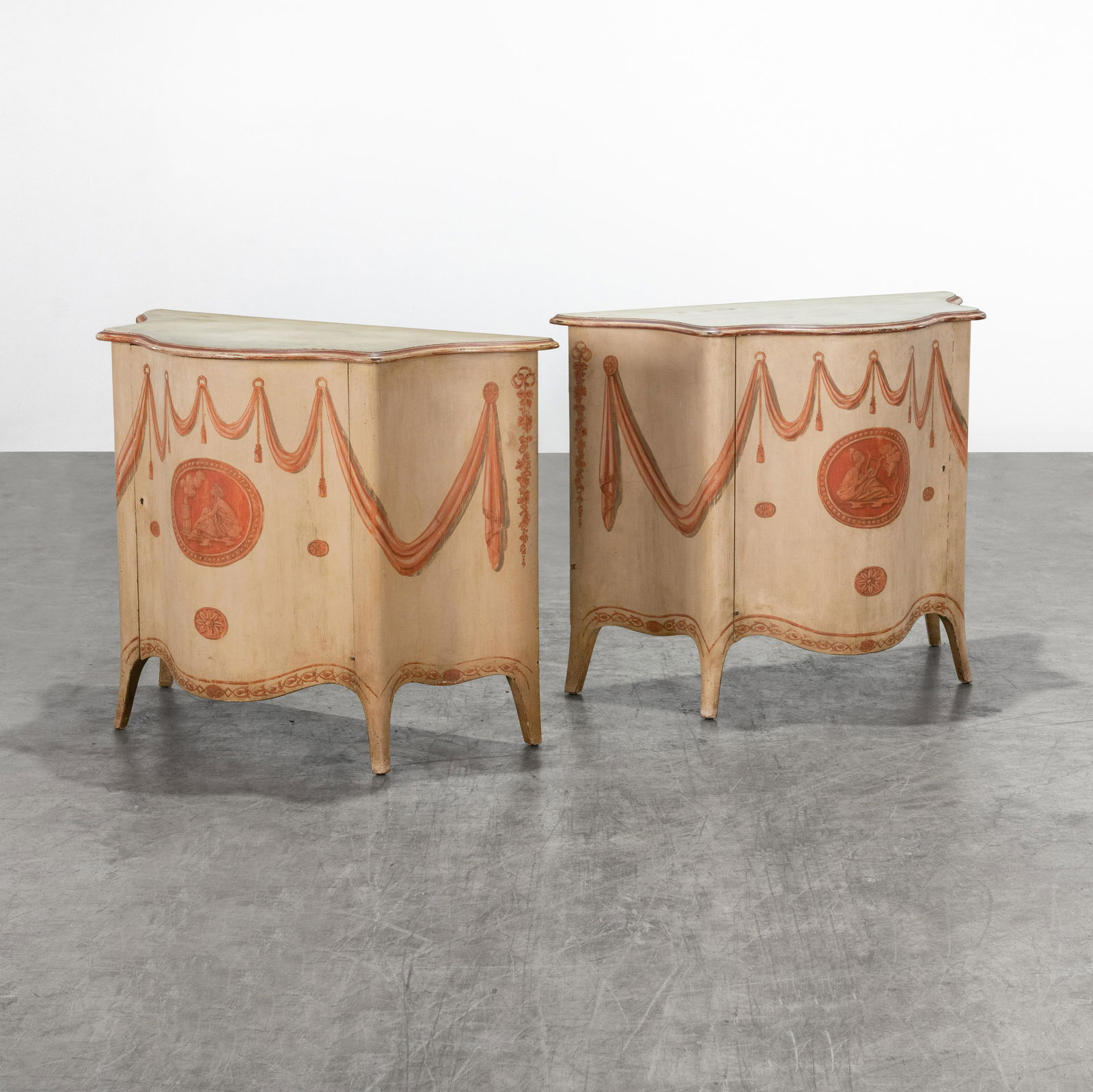 Decorative Commodes (1 of 8)