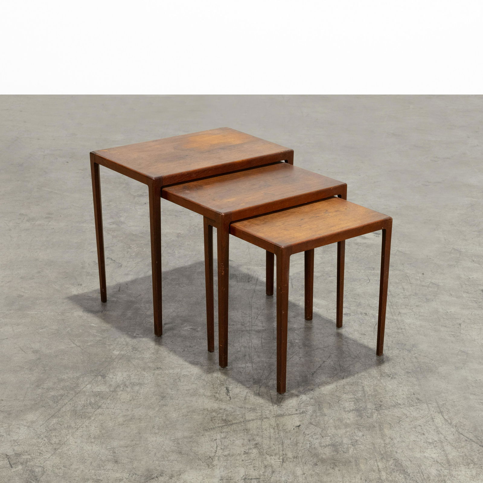 Ludvig Pontoppidan - Nesting Tables (1 of 7)