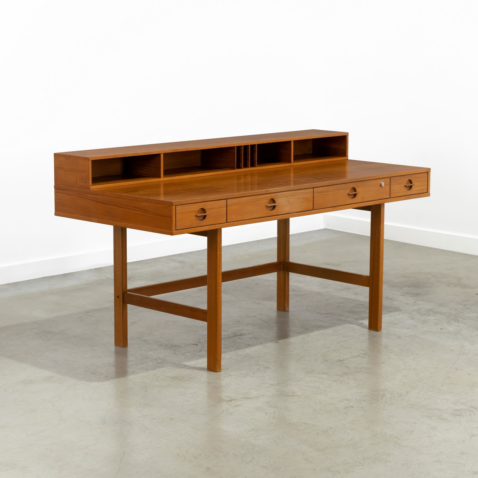 Peter Lovig Nielsen - Flip Top Desk (1 of 15)