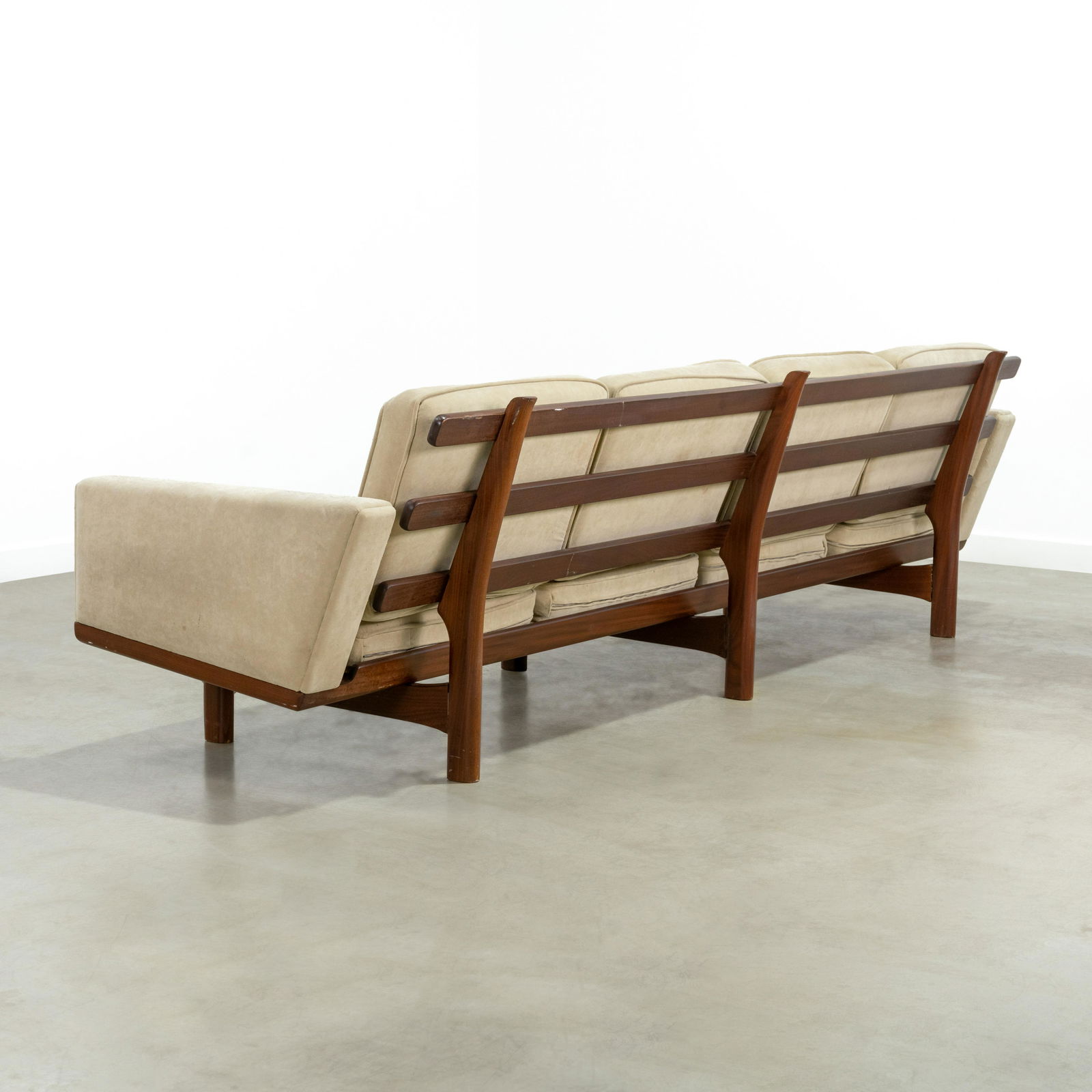 Hans Wegner - Sofa (1 of 9)