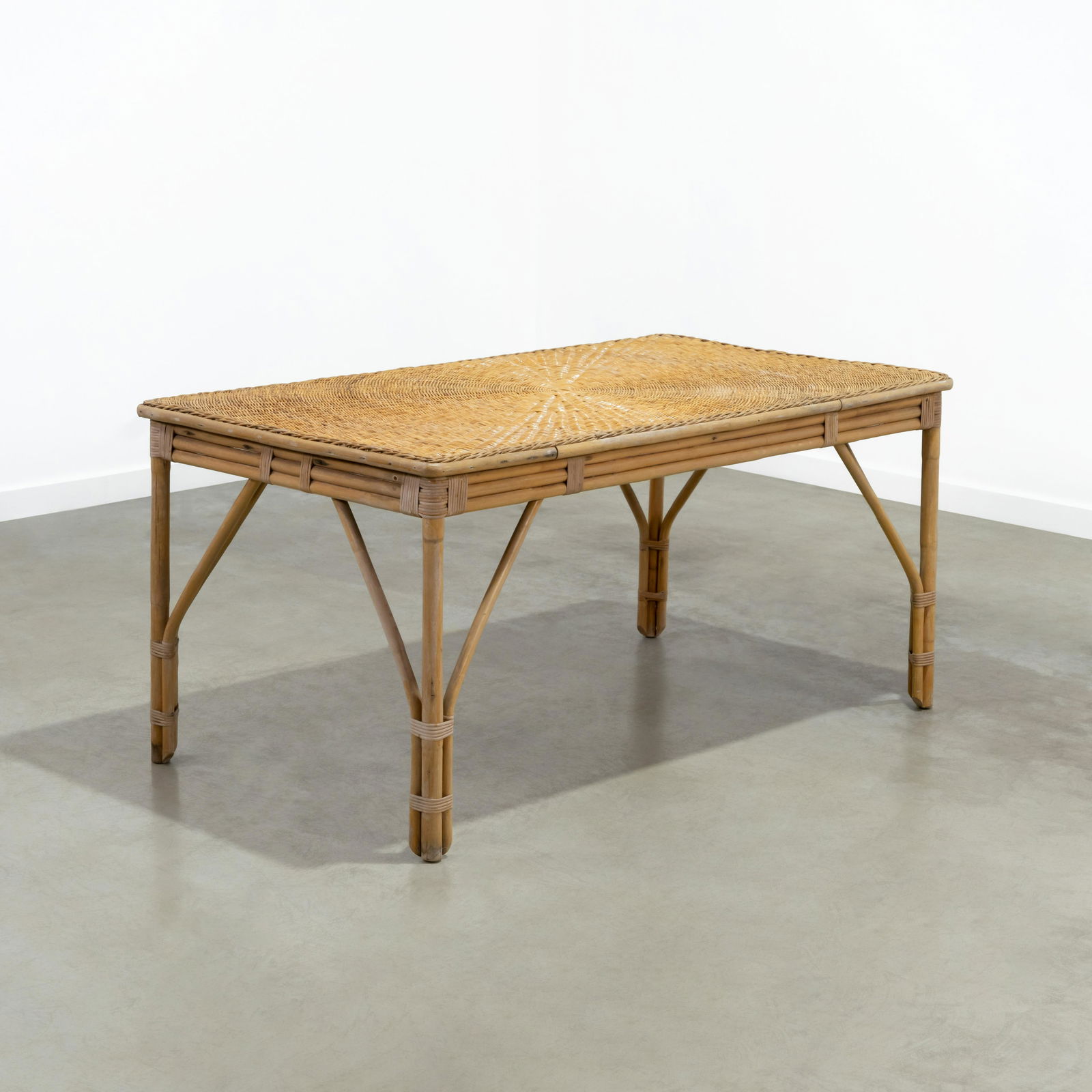 Calif-Asia - Wicker Table (1 of 6)