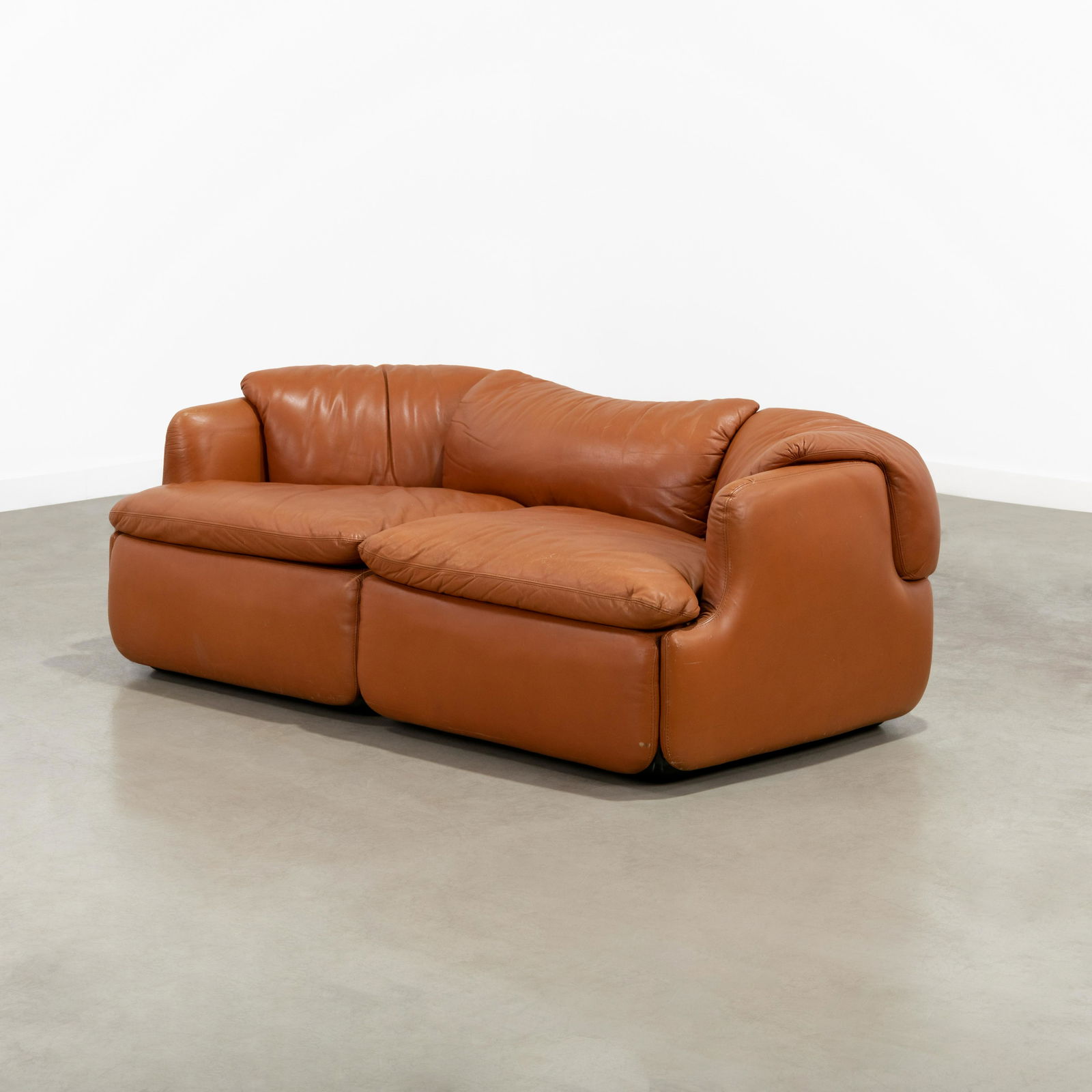 Alberto Rosselli - Confidential Sofa (1 of 12)