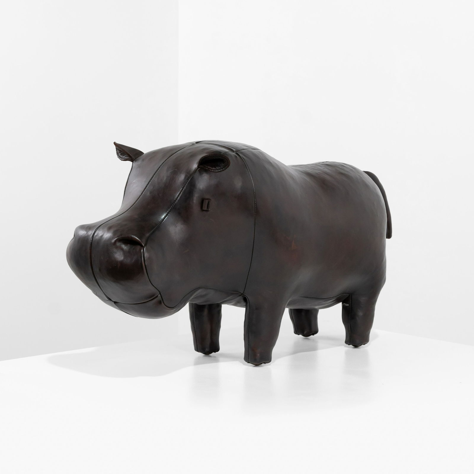 Dmitri Omersa - Leather Hippo (1 of 5)