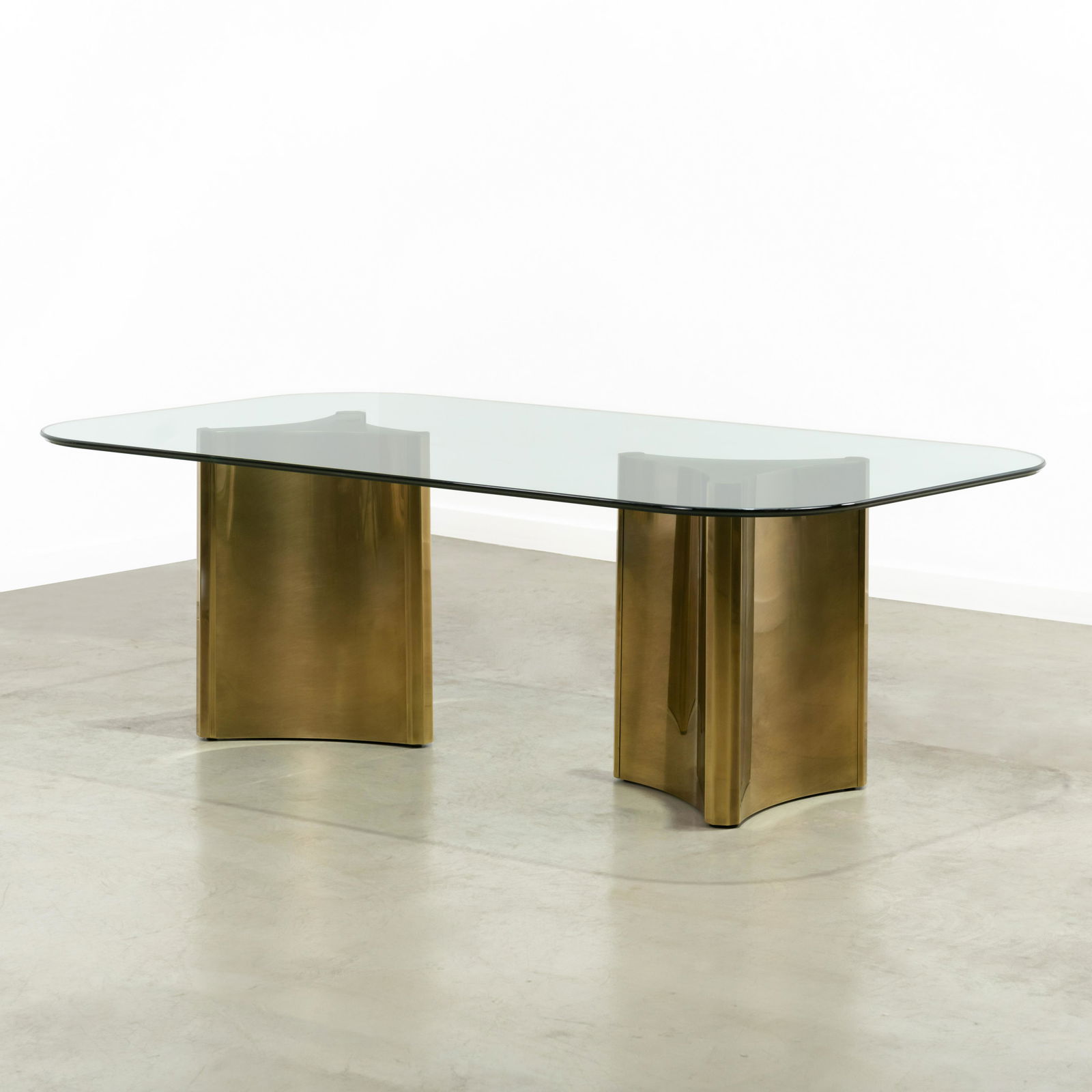 Mastercraft - Trilobi Dining Table (1 of 6)