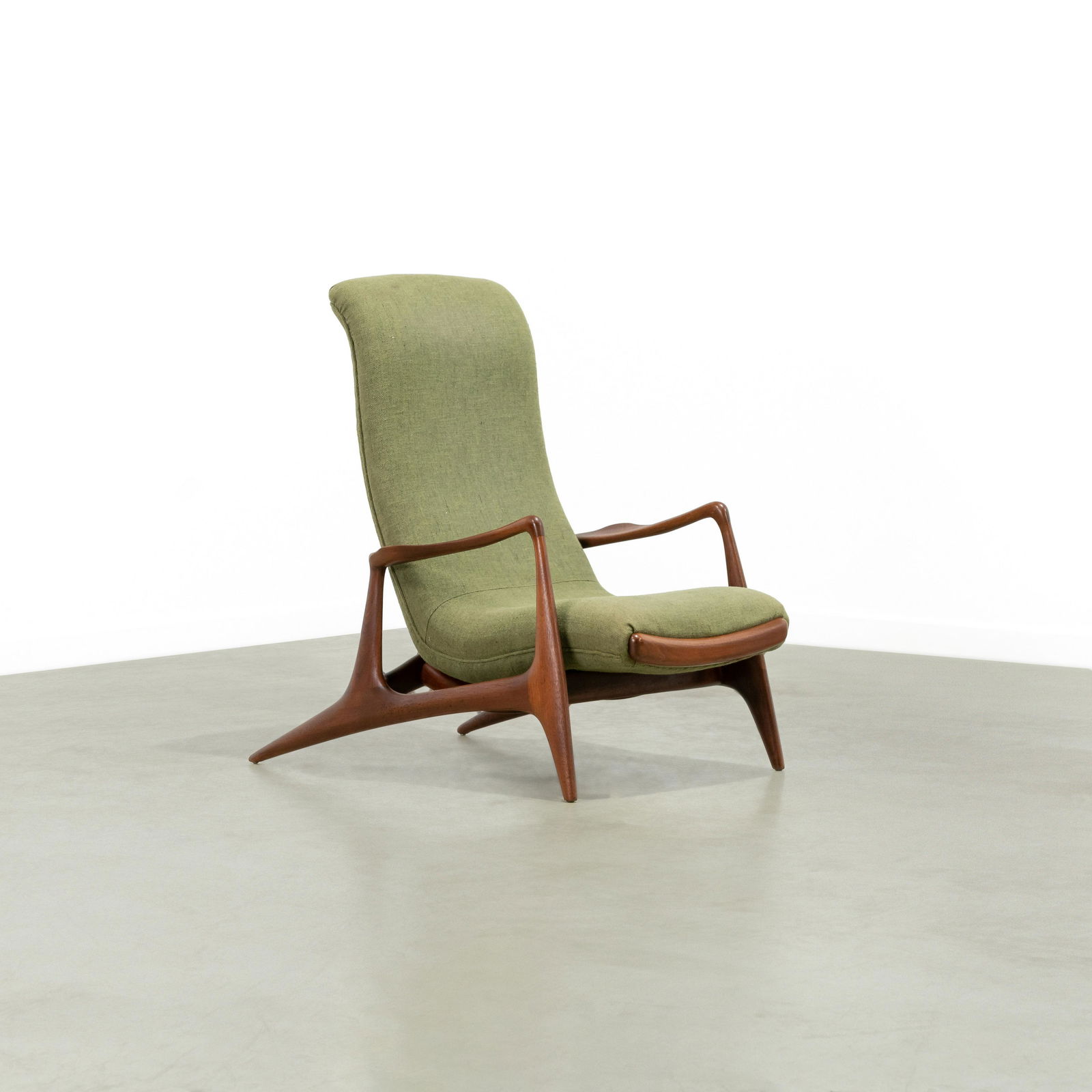 Vladimir Kagan - VK100 Lounge Chair (1 of 13)