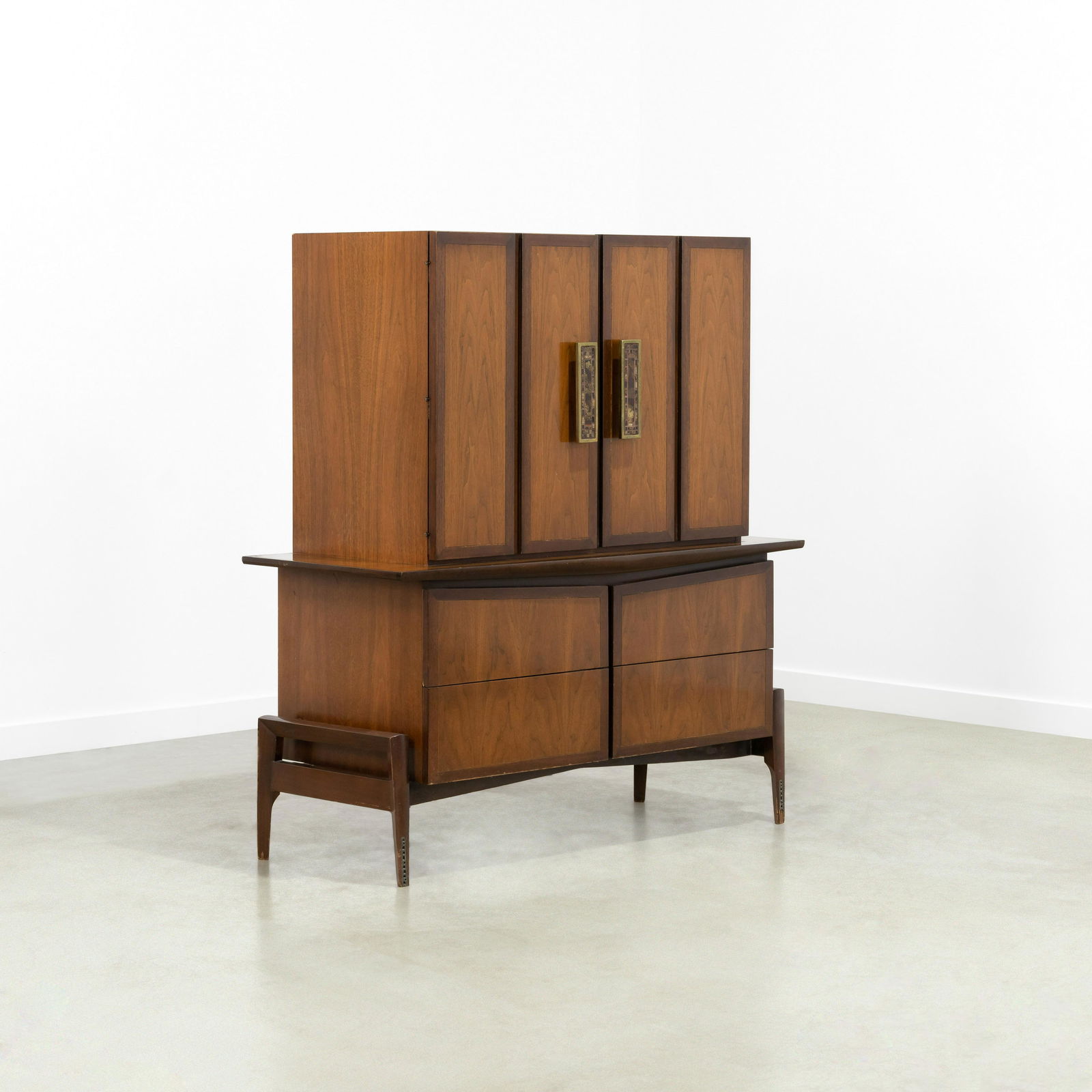 Helen Hobey Baker - Chest (1 of 10)