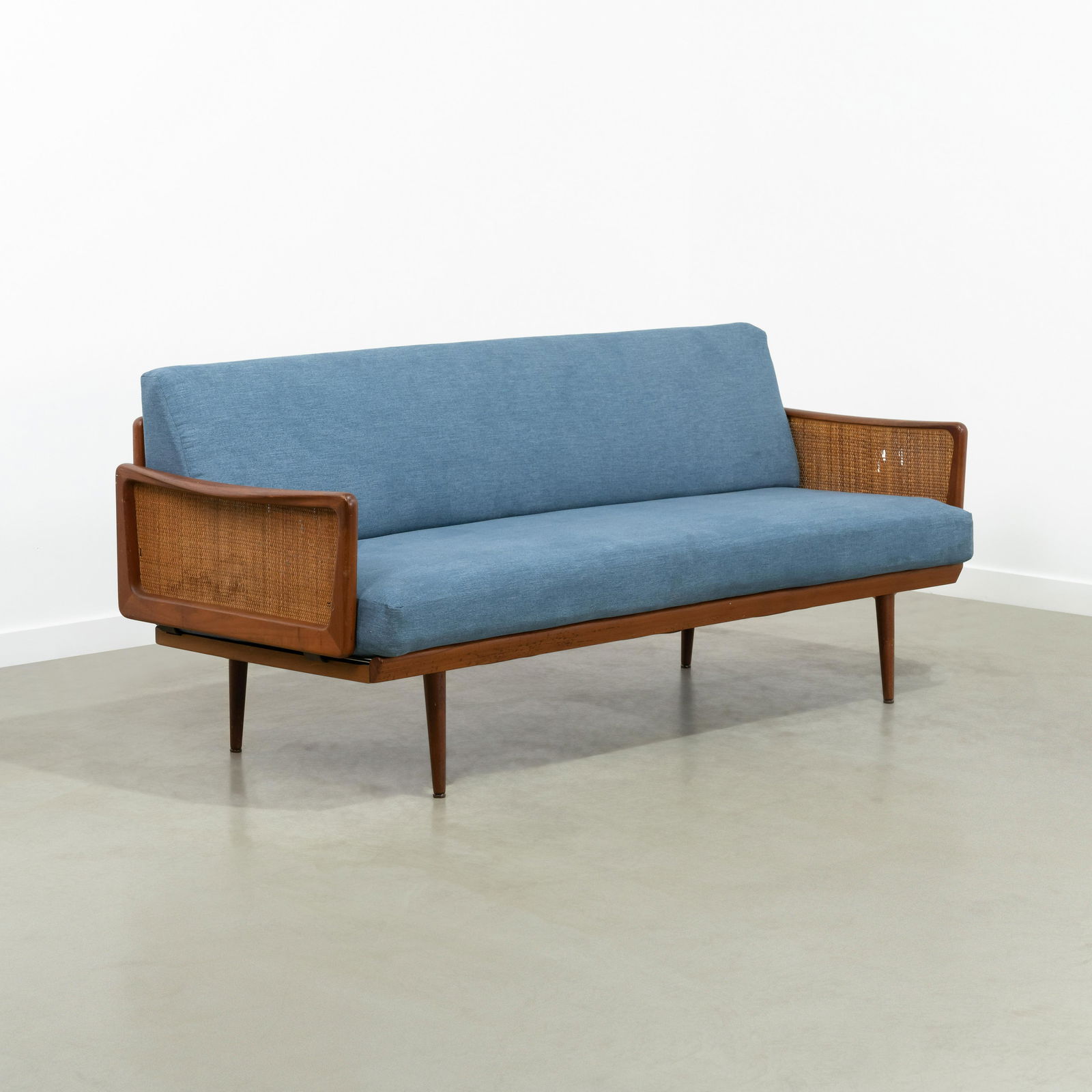 Peter Hvidt & Orla Molgaard Nielsen - Daybed (1 of 7)