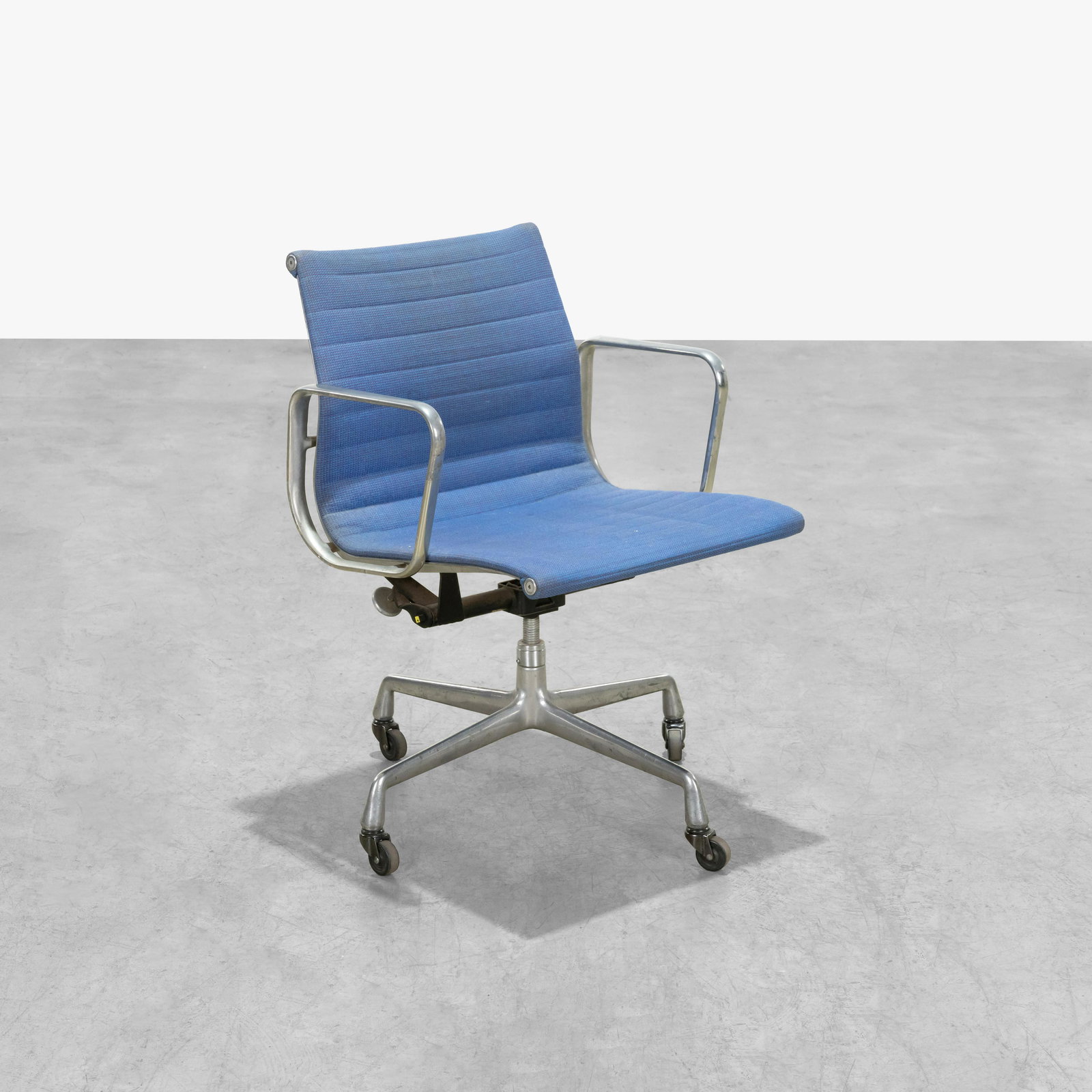 Charles & Ray Eames - Desk Chair (1 of 8)