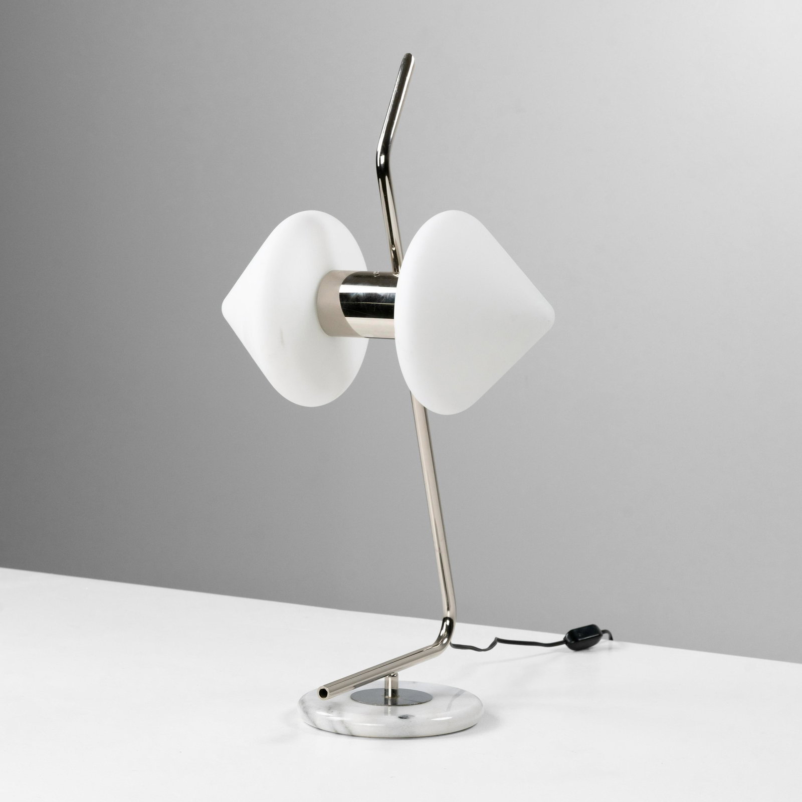 Arlus Lunel - Table Lamp (1 of 5)