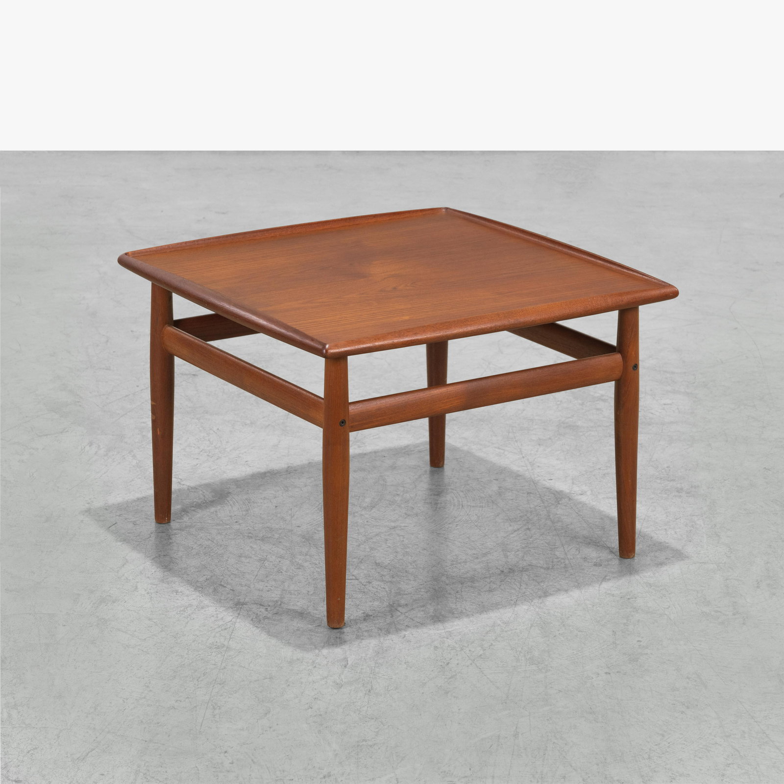 Grete Jalk - Side Table (1 of 7)