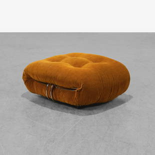 Afra & Tobia Scarpa - Soriana Ottoman: A vintage 'Soriana' ottoman by Afra and Tobia Scarpa for Cassina. 14 x 38 x 33 . Measurements are in inches. (Height x Width x Depth)