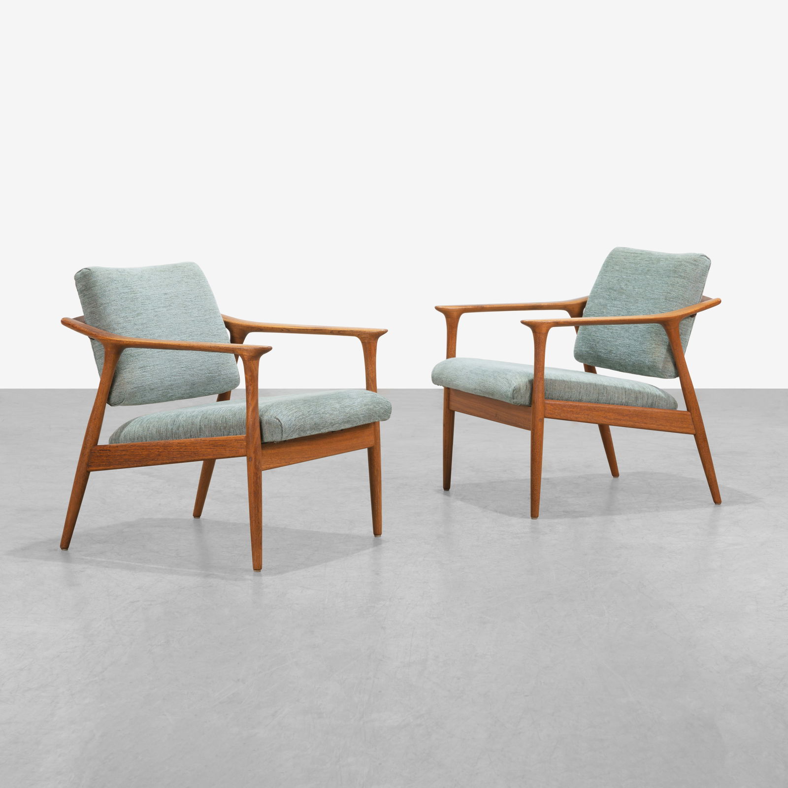 Torbjorn Afdal - Tono Chairs (1 of 8)