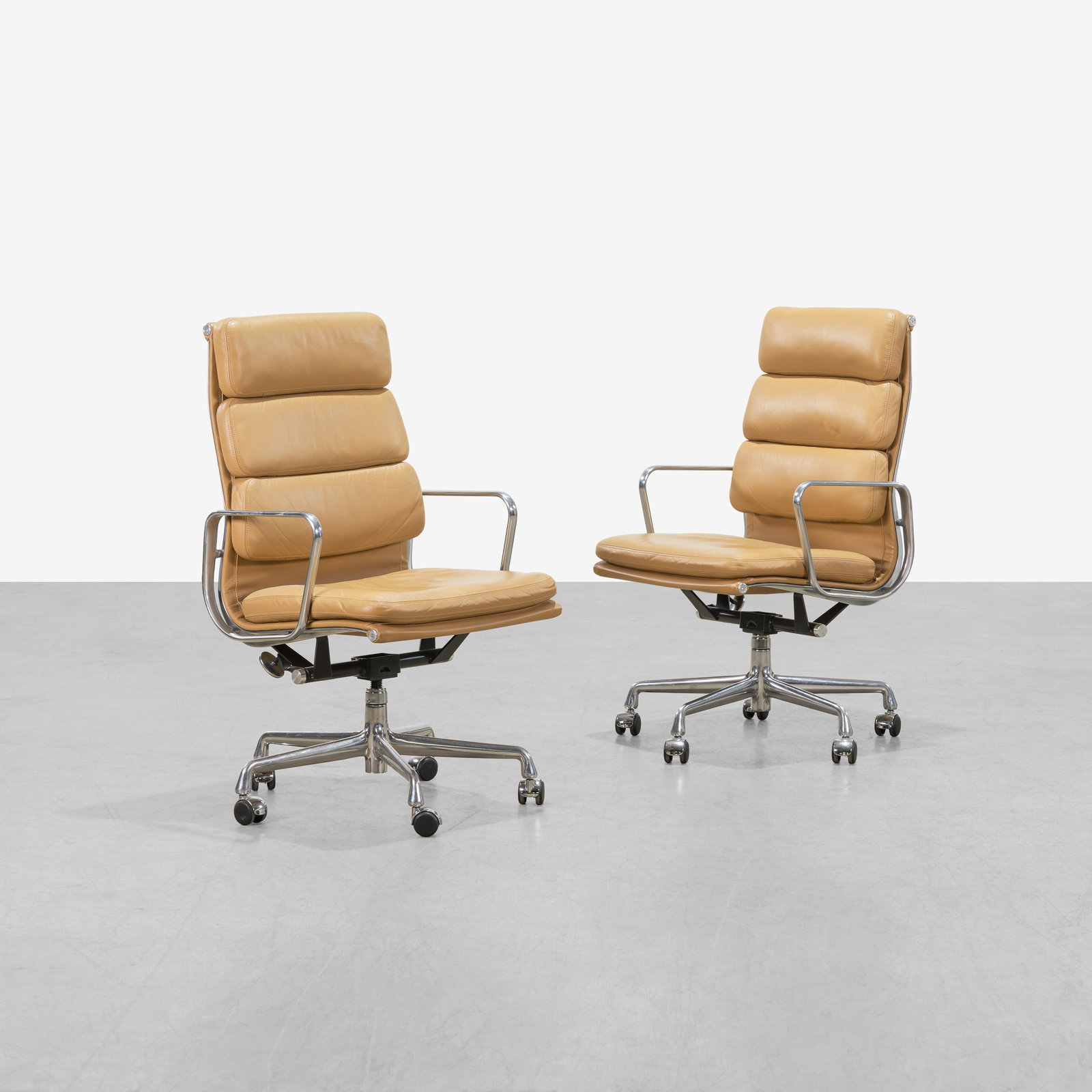 Charles & Ray Eames - Soft Pad Chairs (1 of 5)