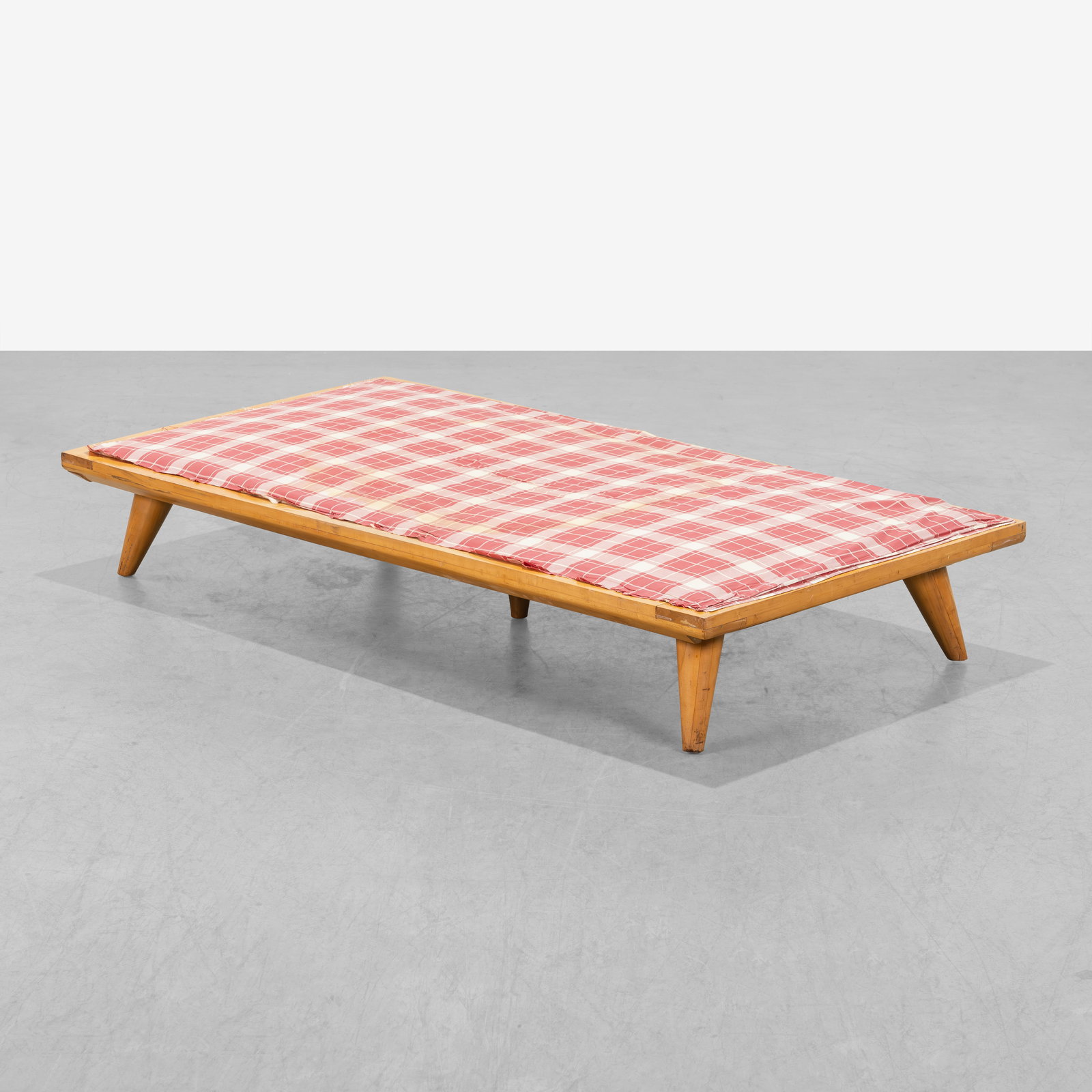 Modernist Maple Daybed (1 of 7)