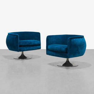 Joseph D'urso - Swivel Chairs: A pair of swiveling club chairs by Joseph D'urso for Knoll. New upholstery.