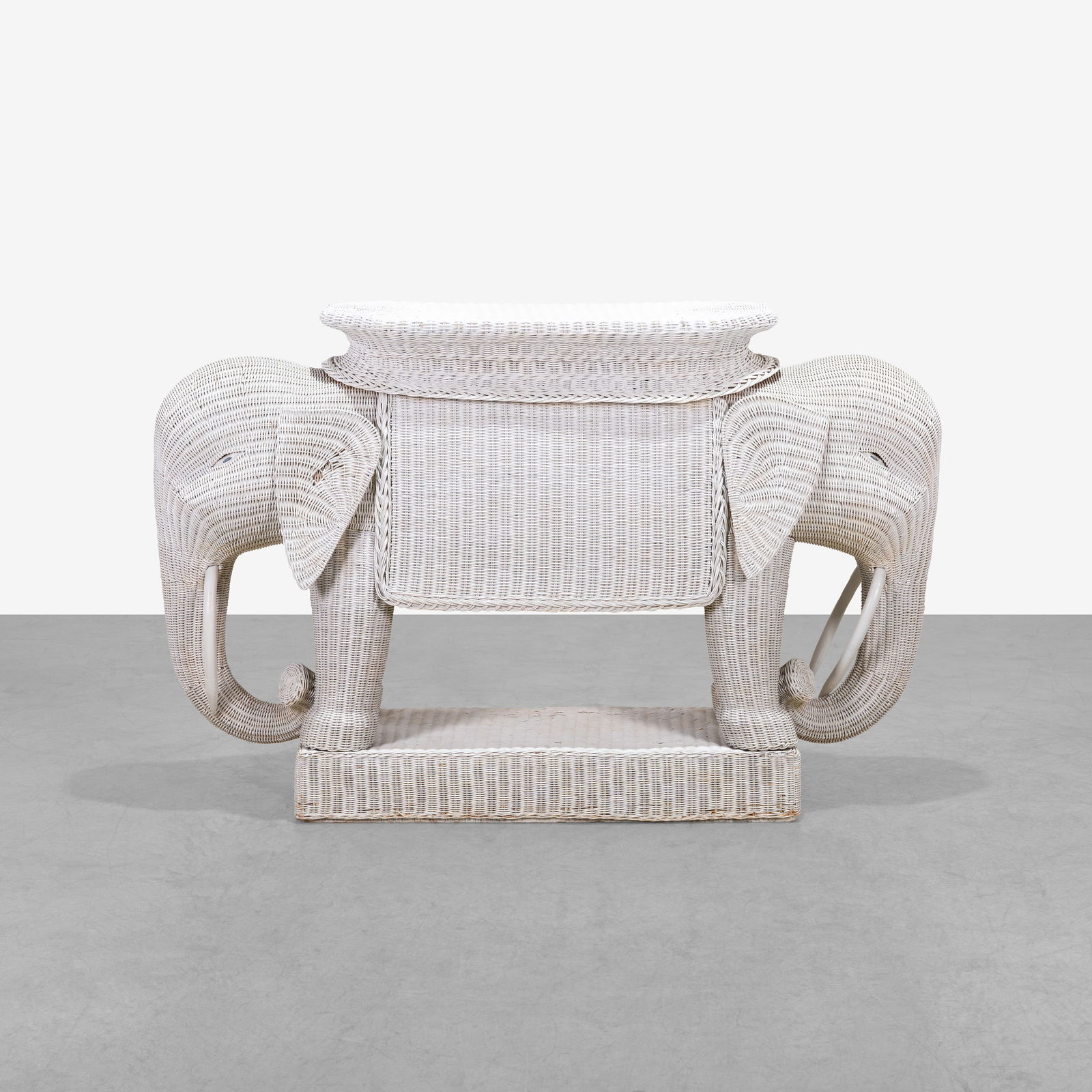 Wicker Elephant Bar (1 of 9)