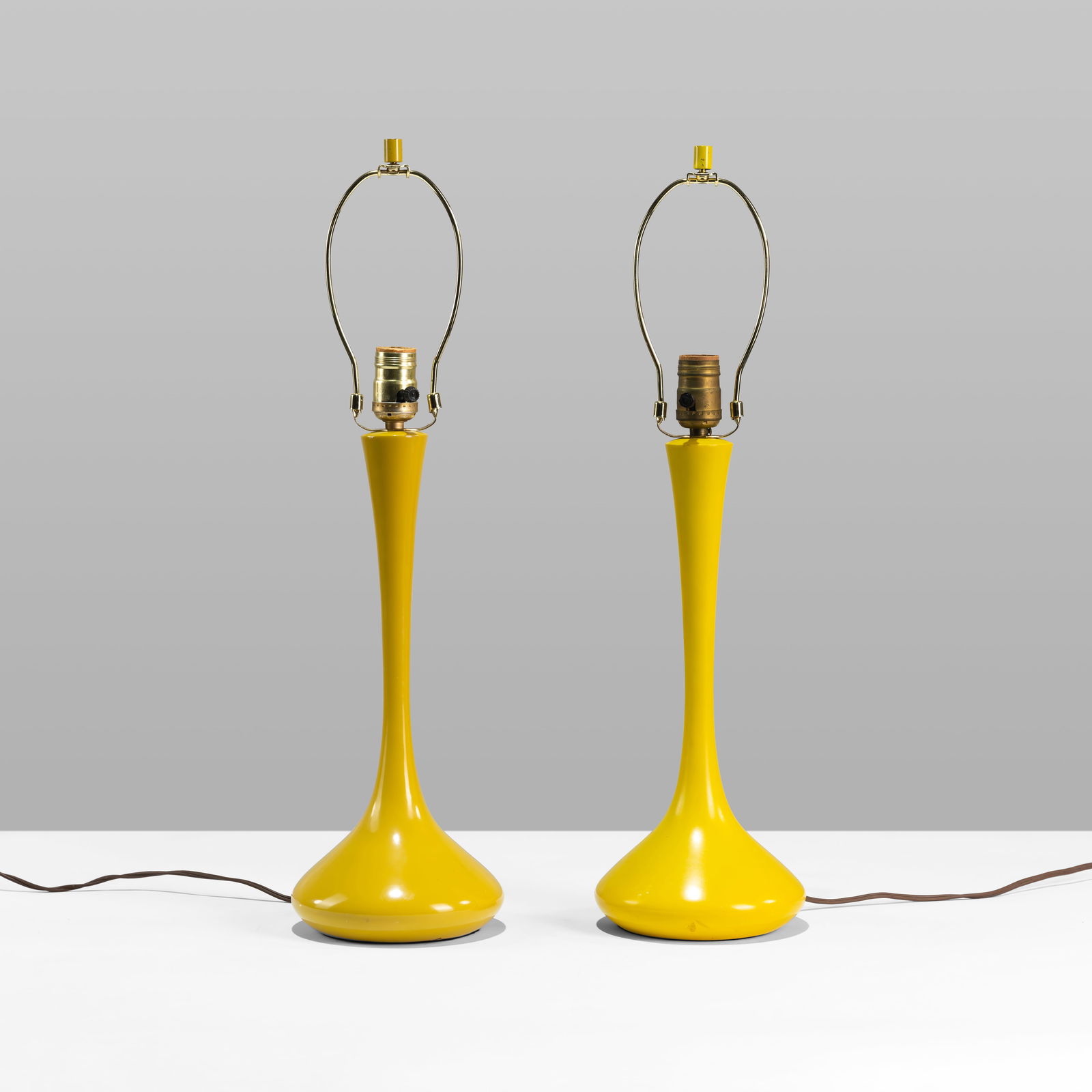 Laurel Lamp Company - Enameled Lamps (1 of 3)