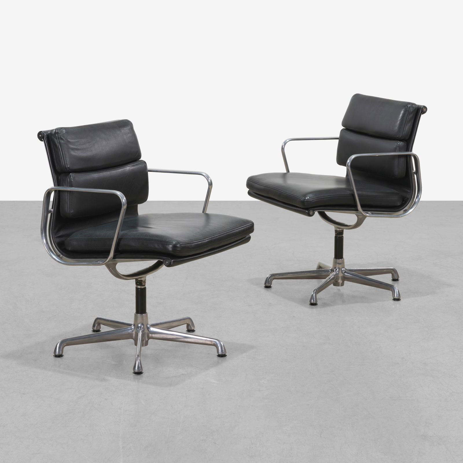 Charles & Ray Eames - Soft Pad Chairs (1 of 8)