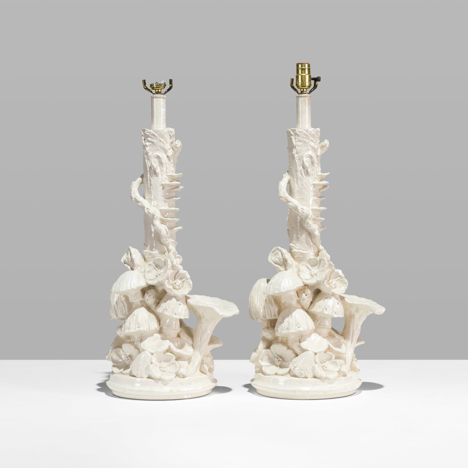 Plaster Mushroom Lamps (1 of 5)