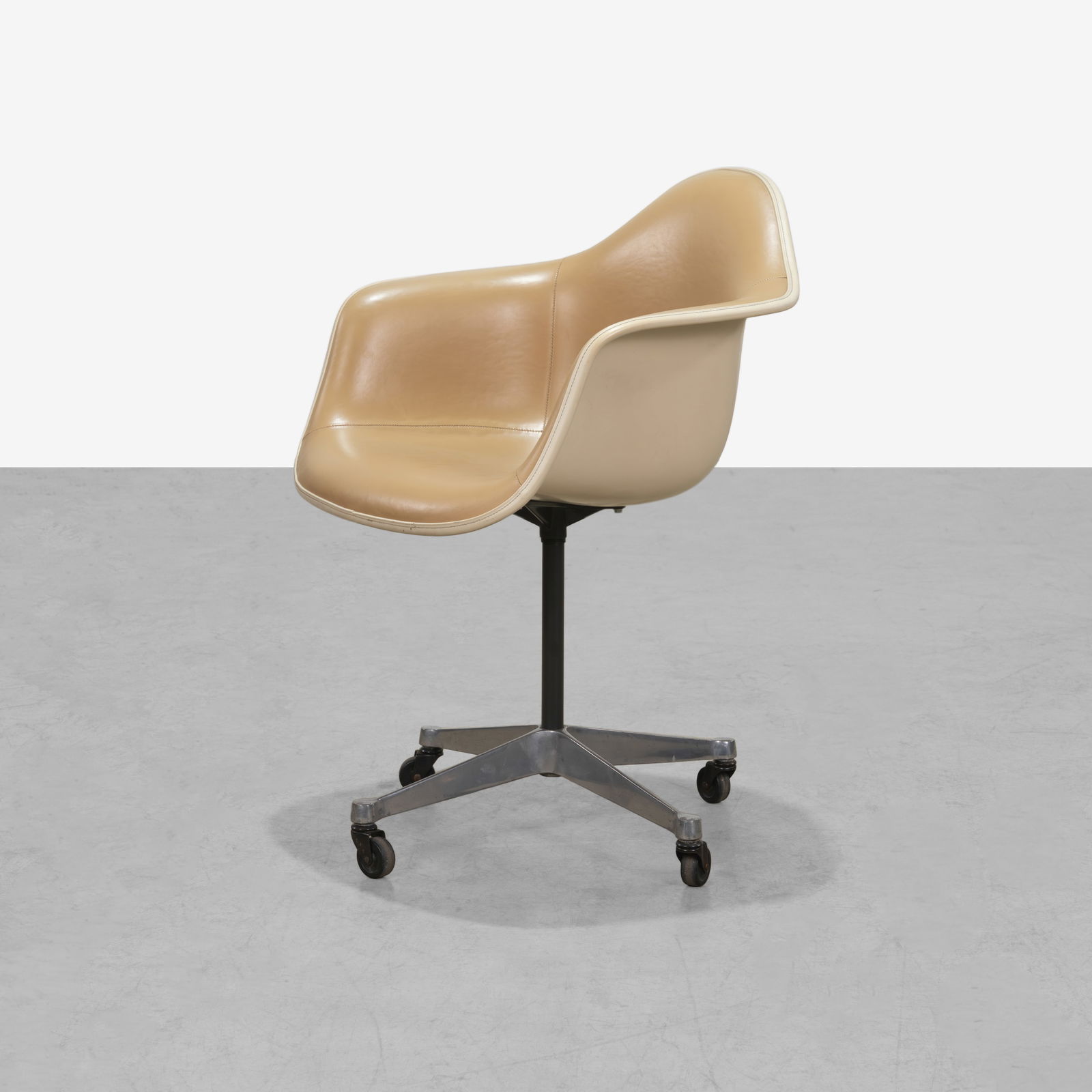 Charles & Ray Eames - Desk Chair (1 of 5)