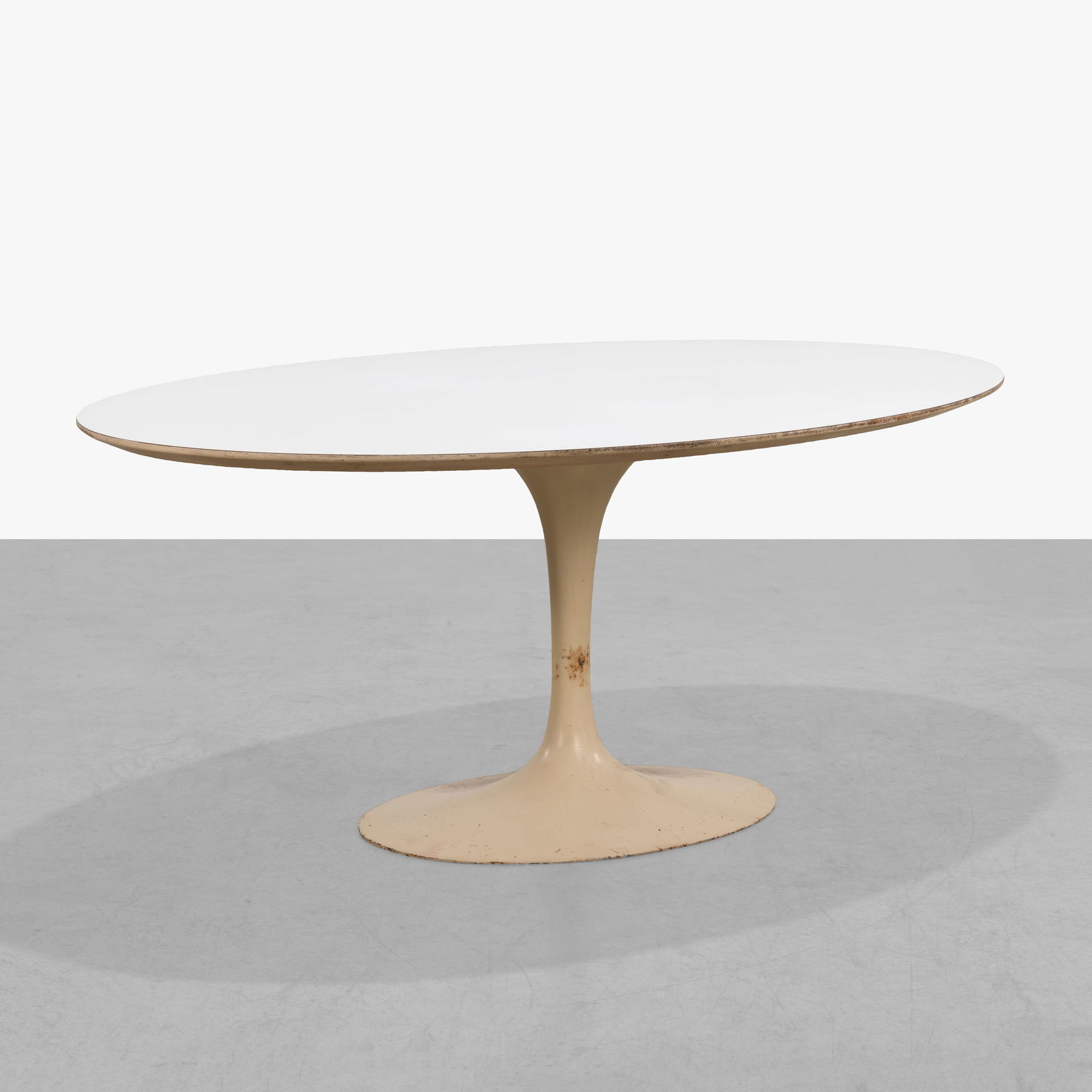 Eero Saarinen - Tulip Table (1 of 6)