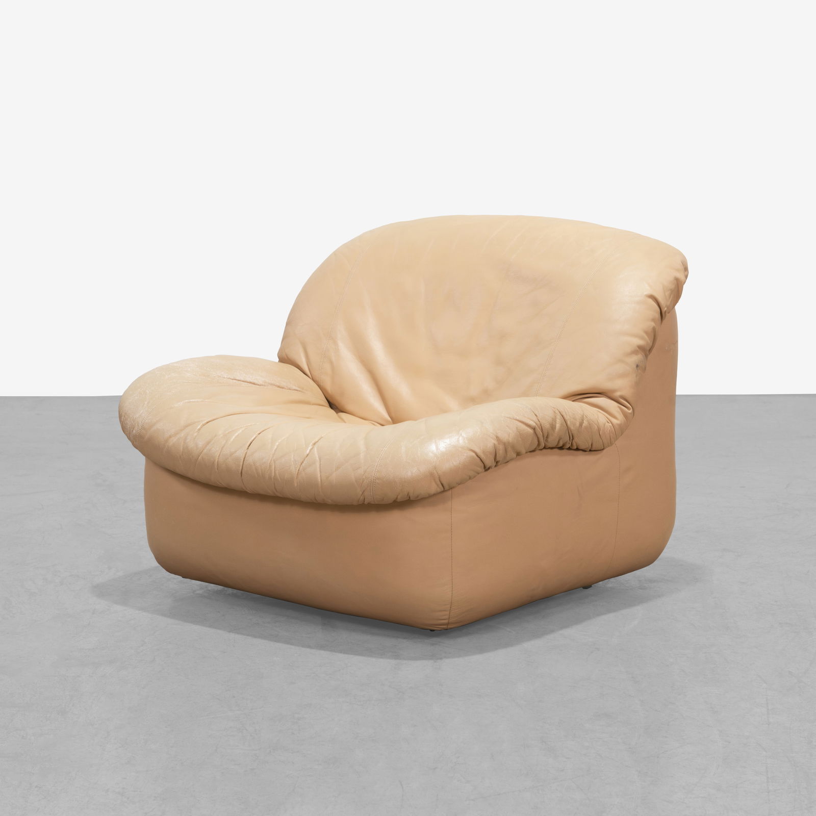 Postmodern Leather Lounge Chair (1 of 4)