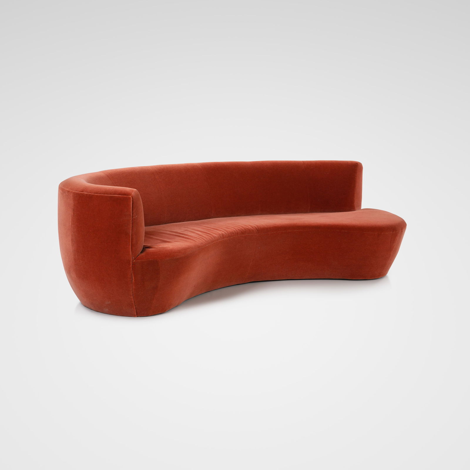 Vladimir Kagan (After) - Sofa: A designer sofa in mohair upholstery fabric, in the manner of Vladimir Kagan. All measurements are Height x Width x Depth.