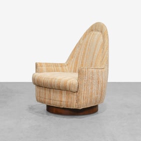 Swiveling Club Chair
