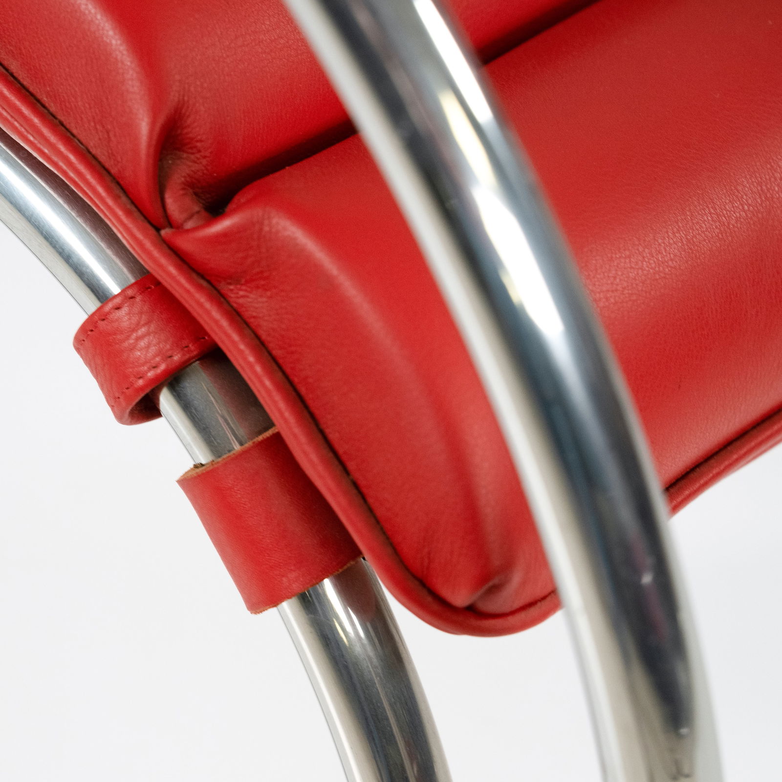 Mies Van Der Rohe - Lounge Chairs - 3