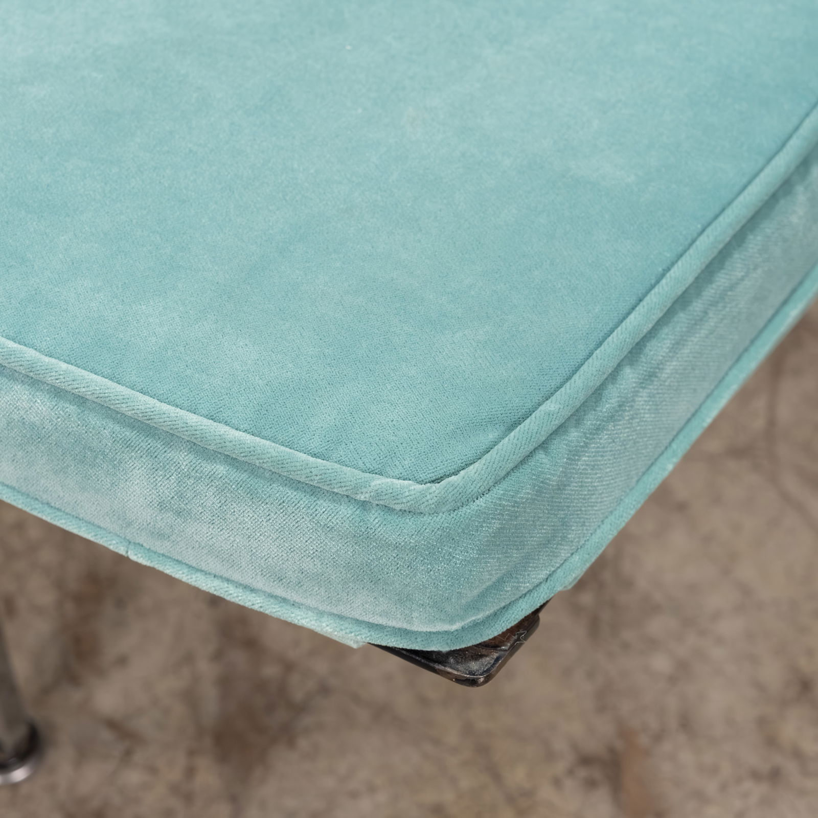 Charles & Ray Eames - Compact Sofa - 2