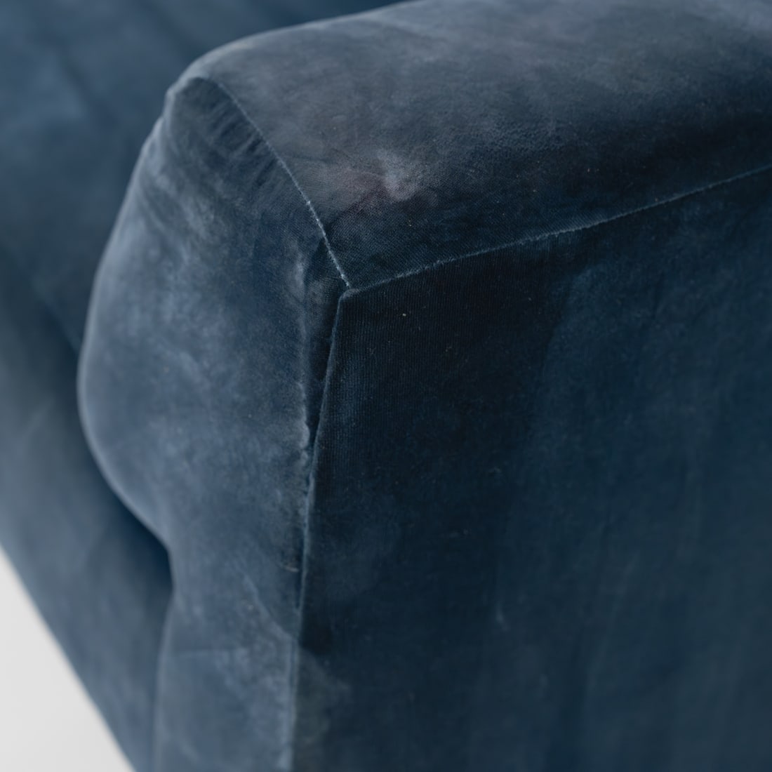 Vladimir Kagan - Crescent Sofas - 5